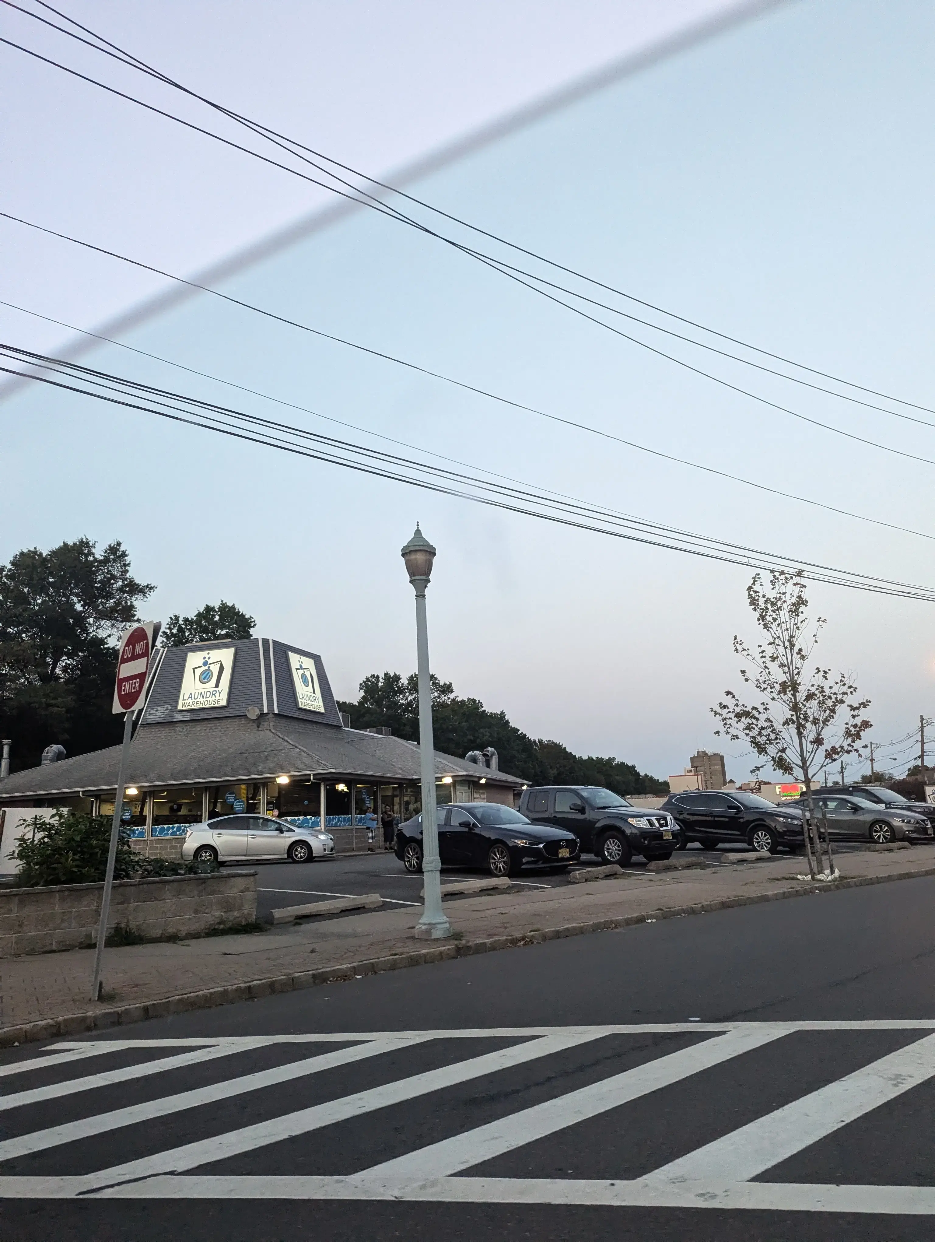 Laundry Warehouse Elizabeth – Elmora Avenue thumbnail 16