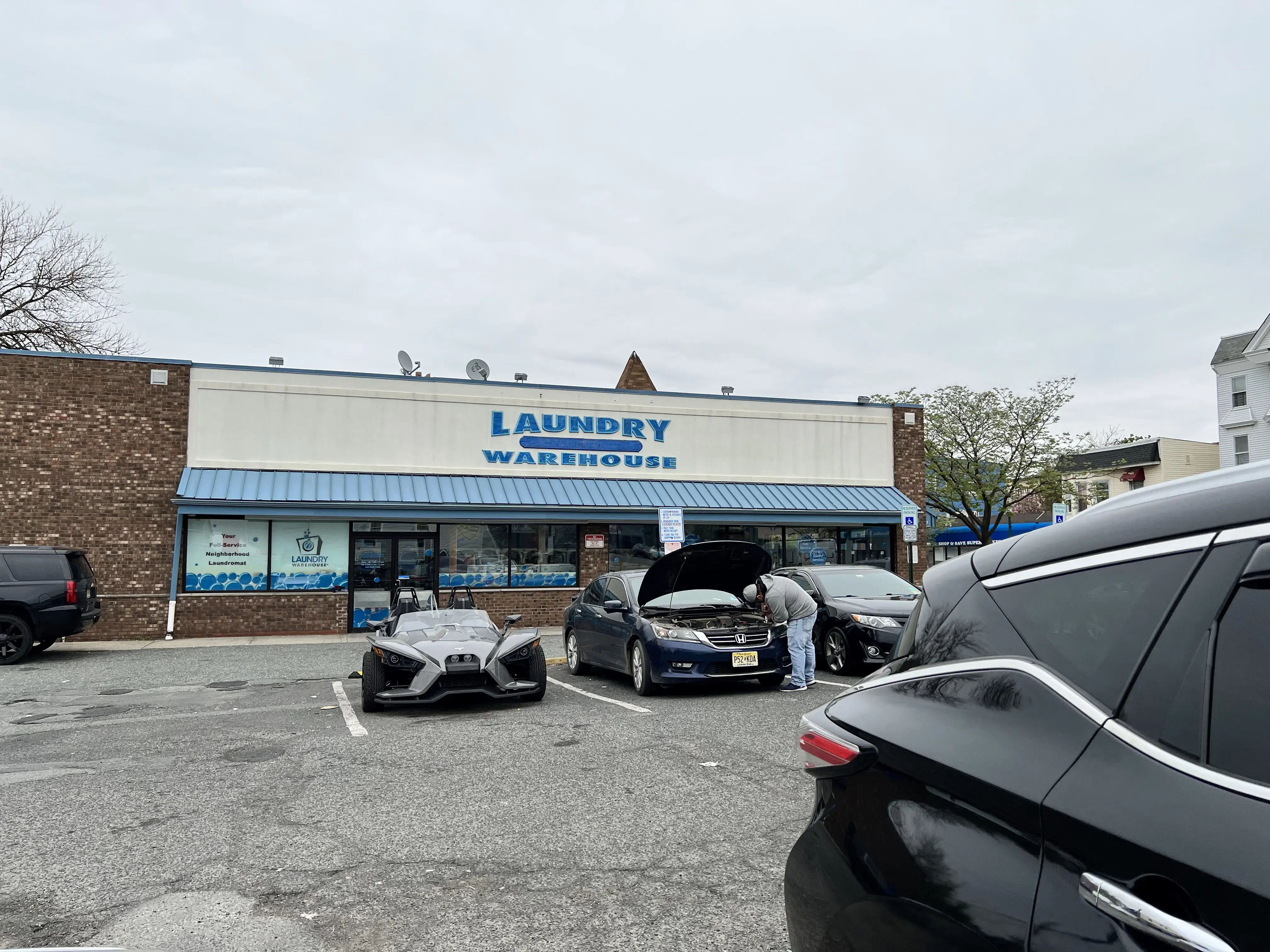 Laundry Warehouse Kearny - Image 3