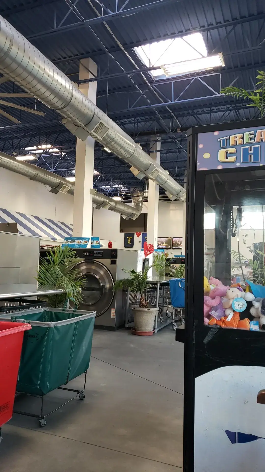 Laundry Warehouse - Image 4