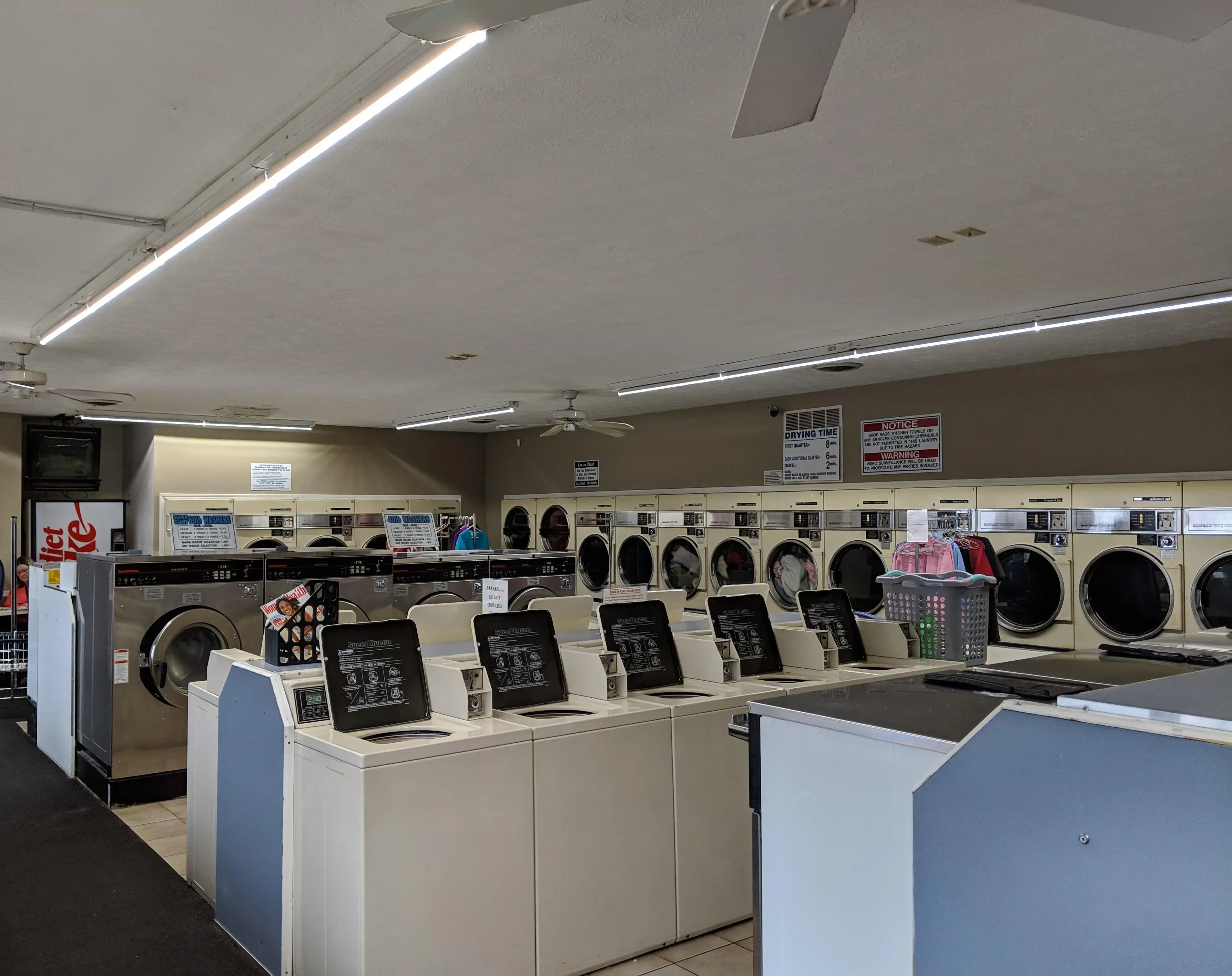 Laundry Works & Ultra Tanning - Image 18