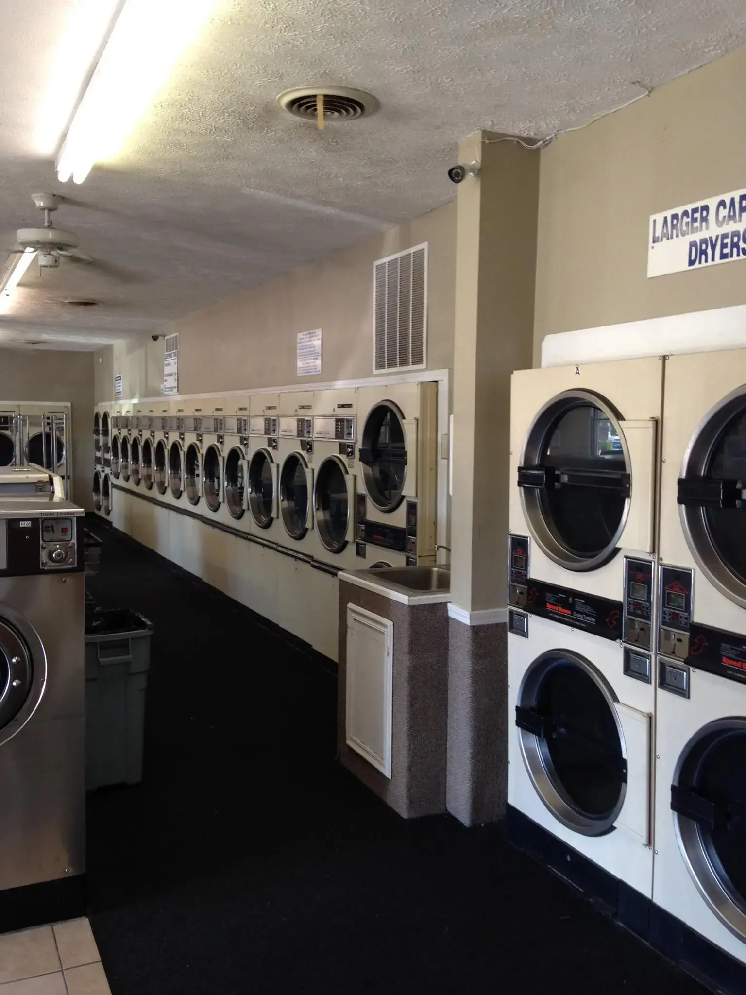Laundry Works & Ultra Tanning - Image 20