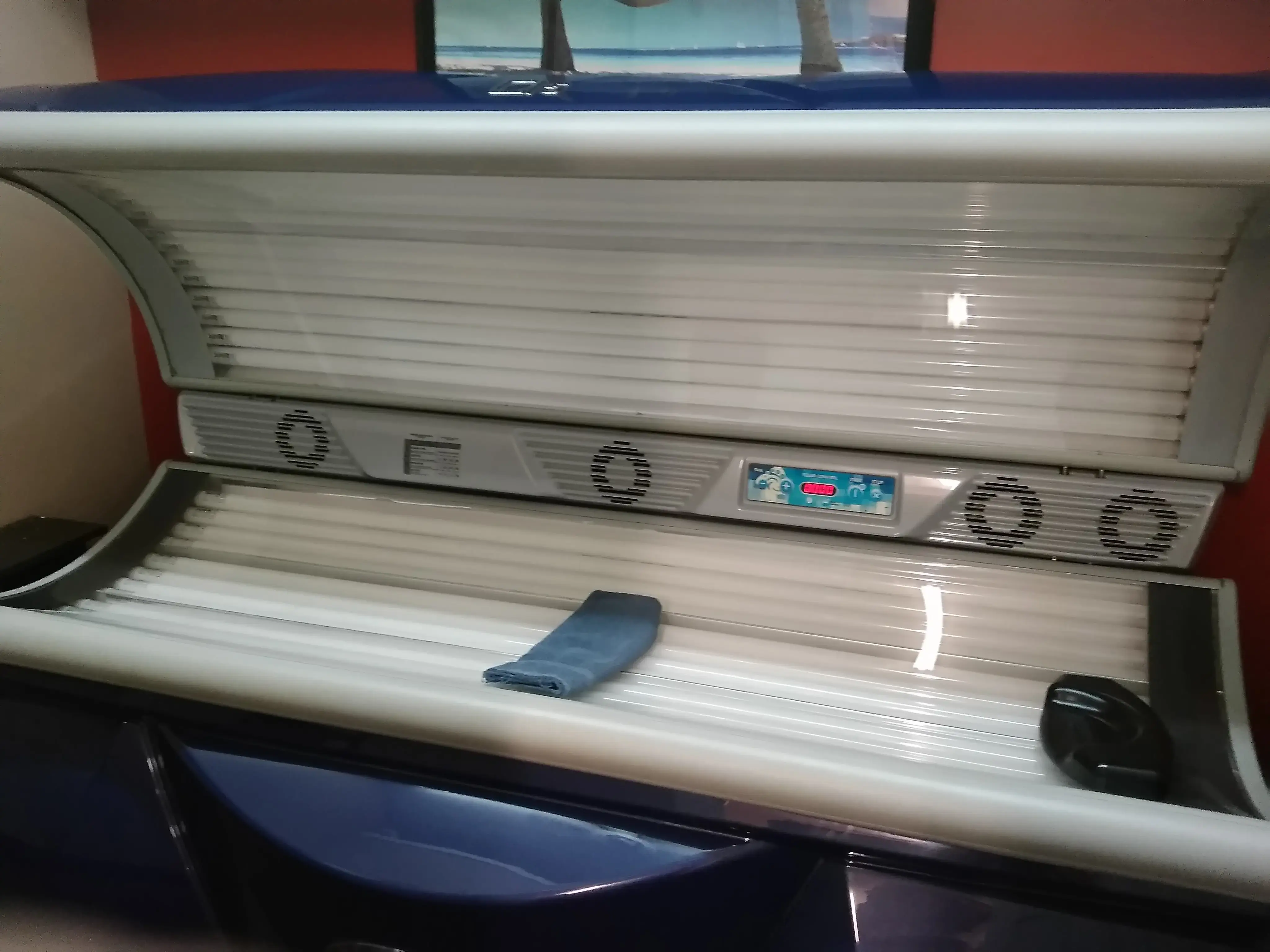 Laundry Works & Ultra Tanning thumbnail 2