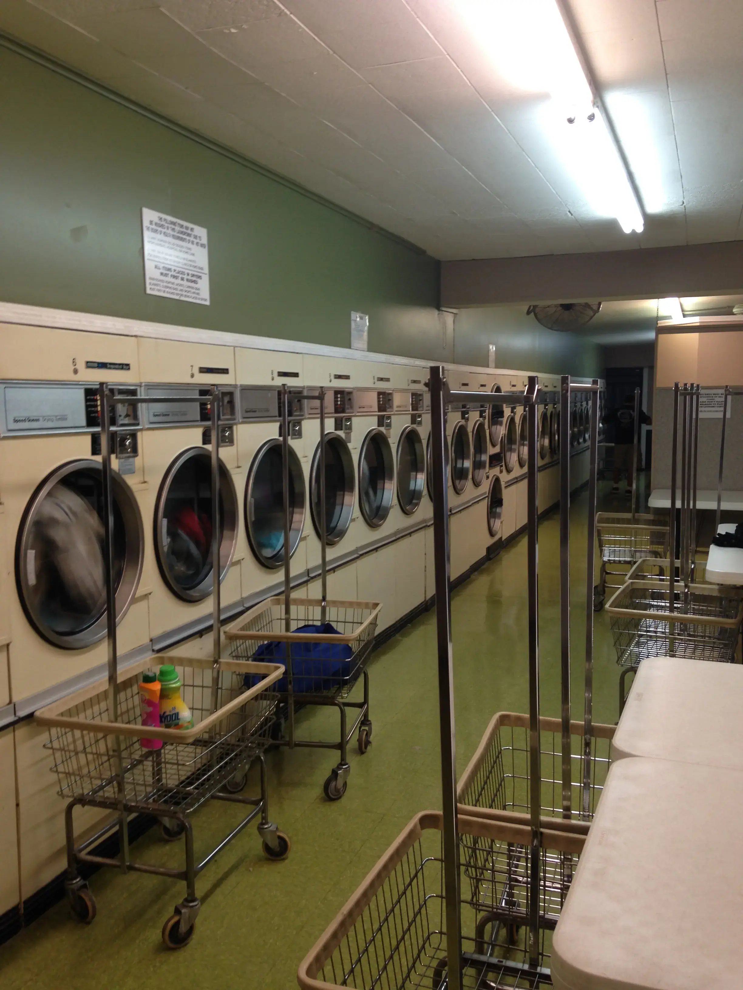 Laundry Works & Ultra Tanning thumbnail 14