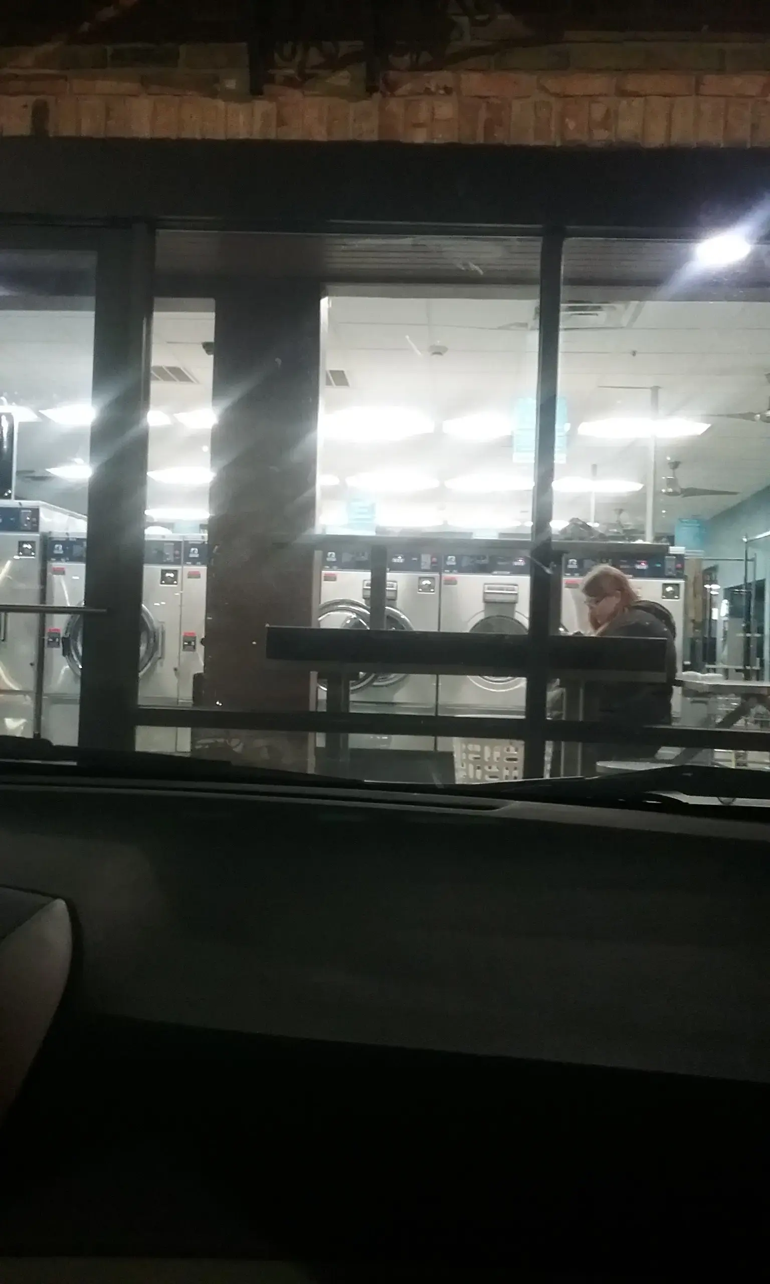 Laundry World - Common St thumbnail 20