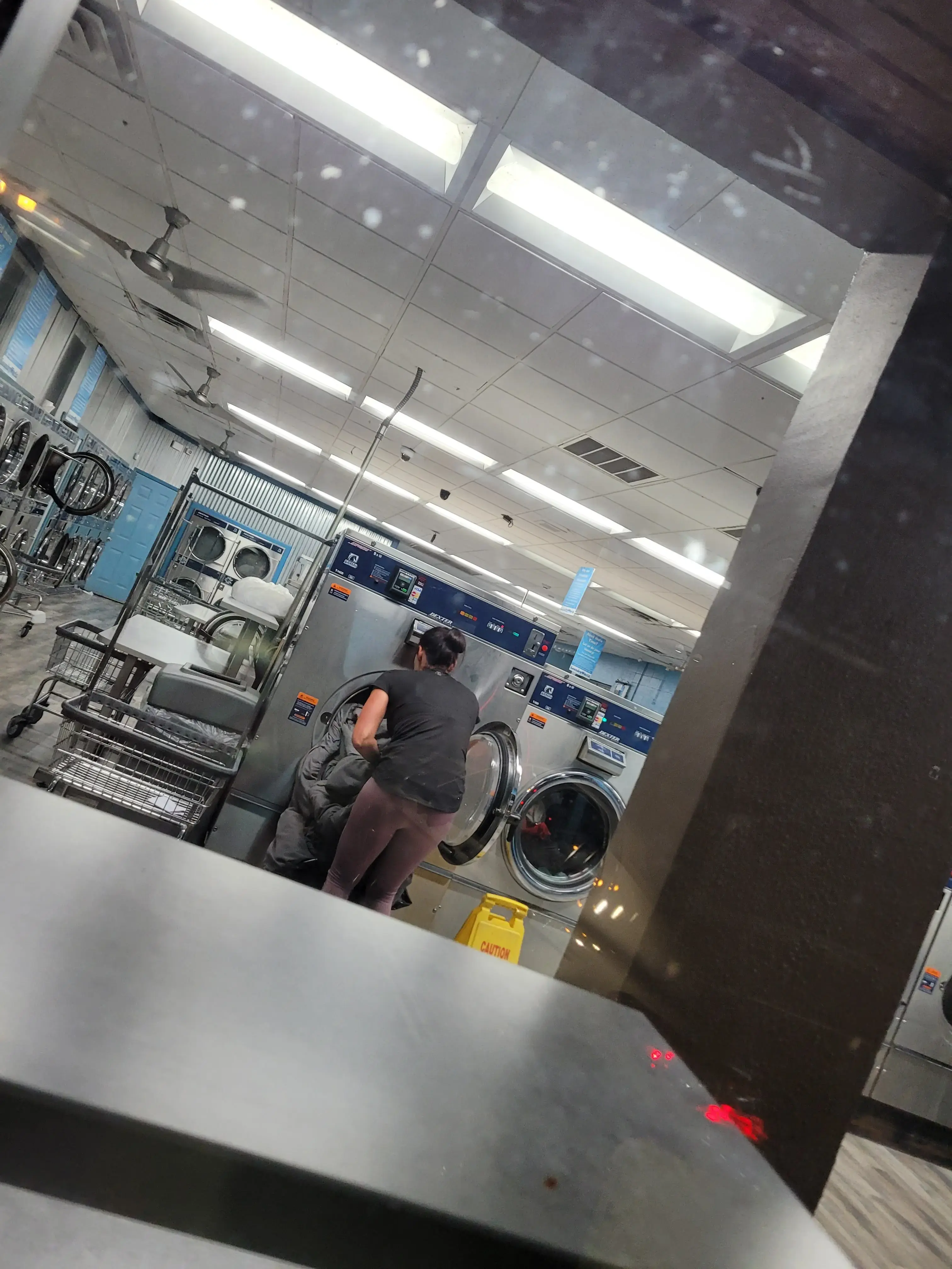 Laundry World - Common St - Image 19