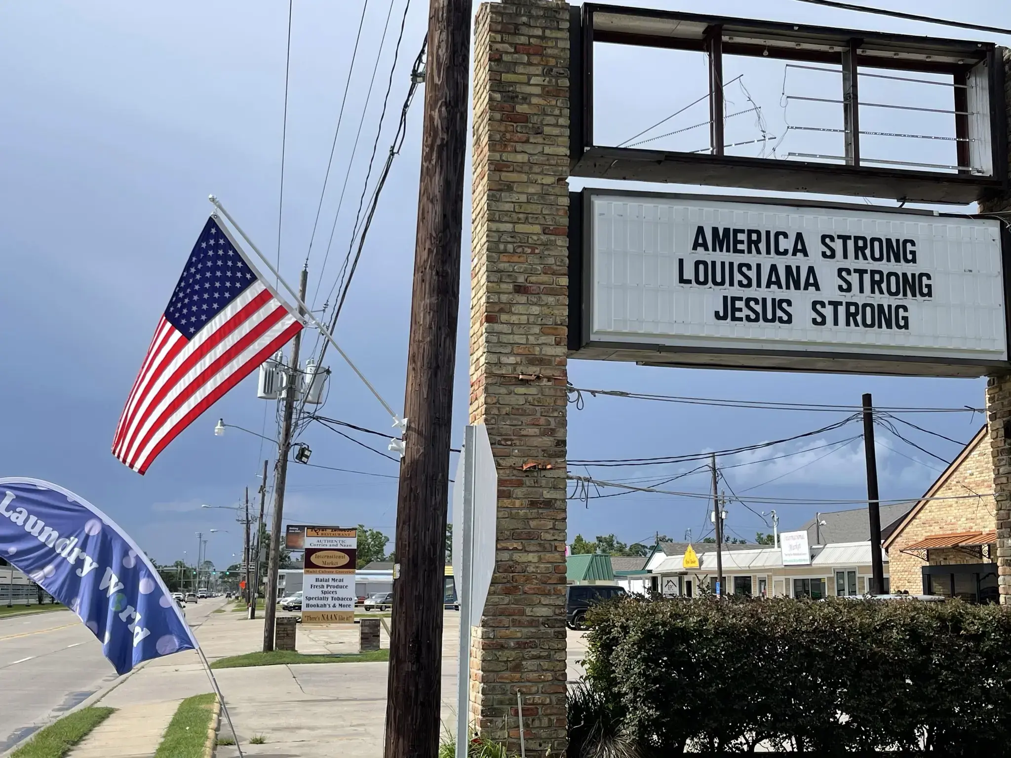 Laundry World - Common St thumbnail 7