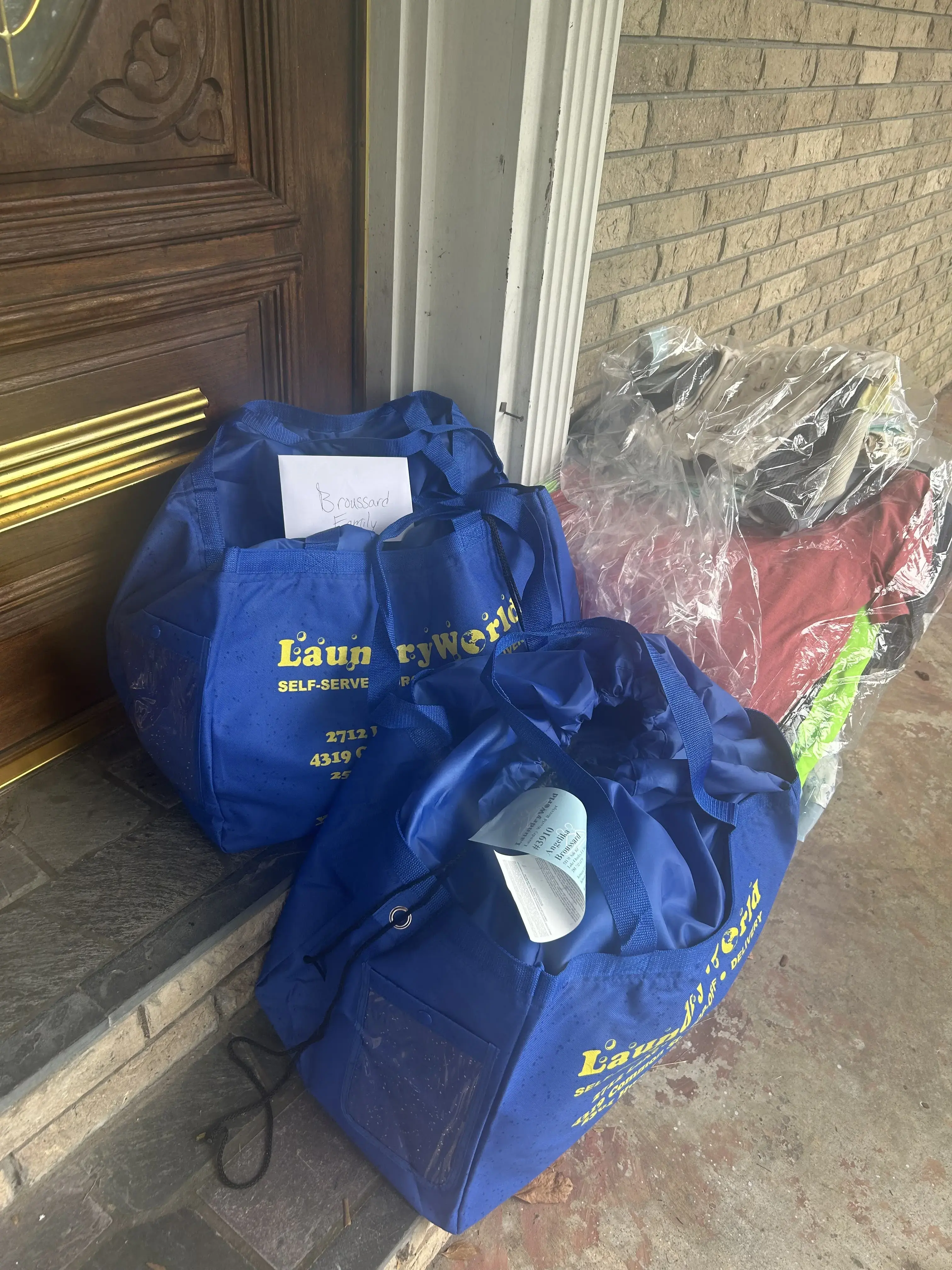 Laundry World - Lake St - Image 9