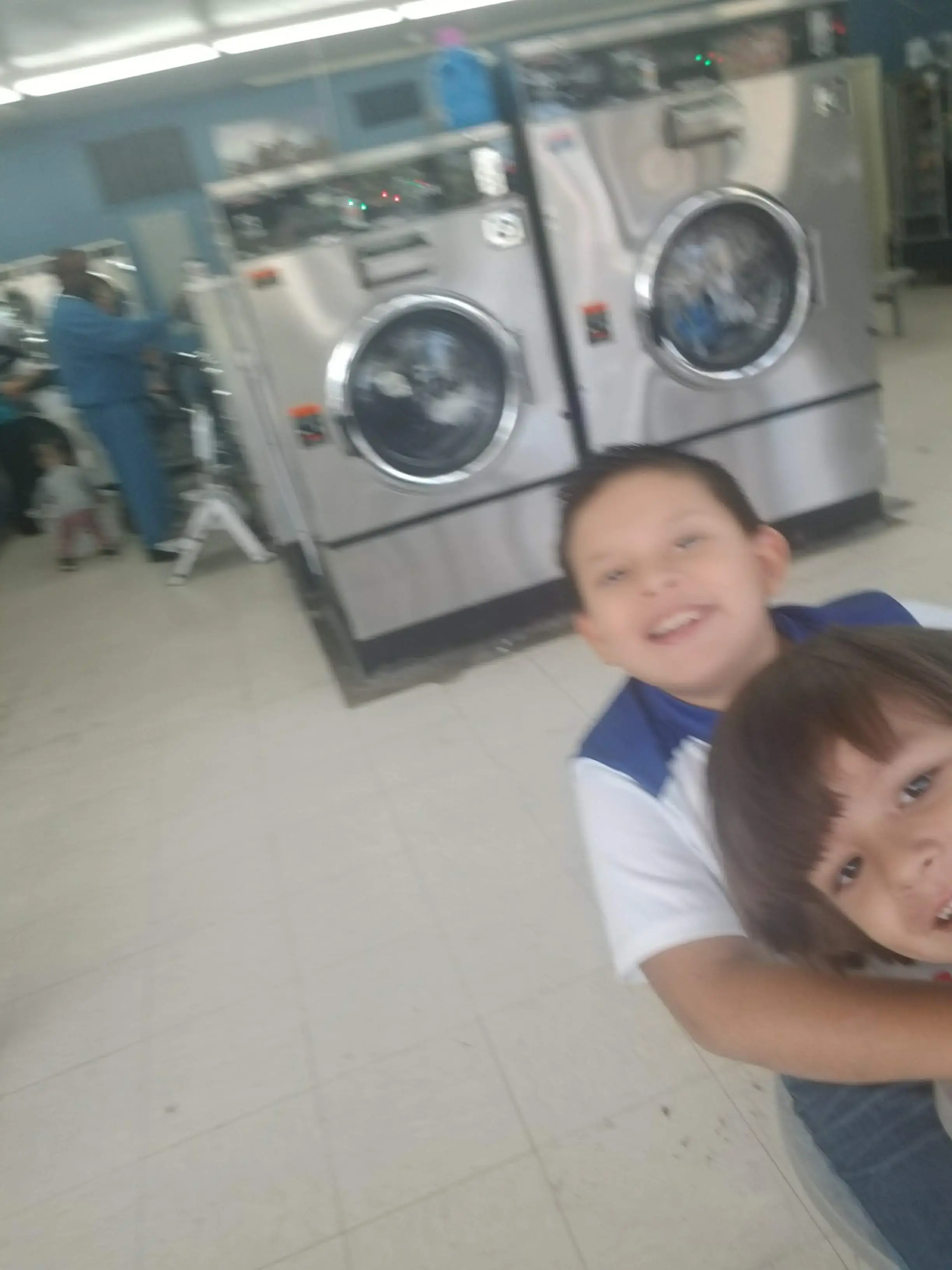 Laundry World - Lake St thumbnail 15