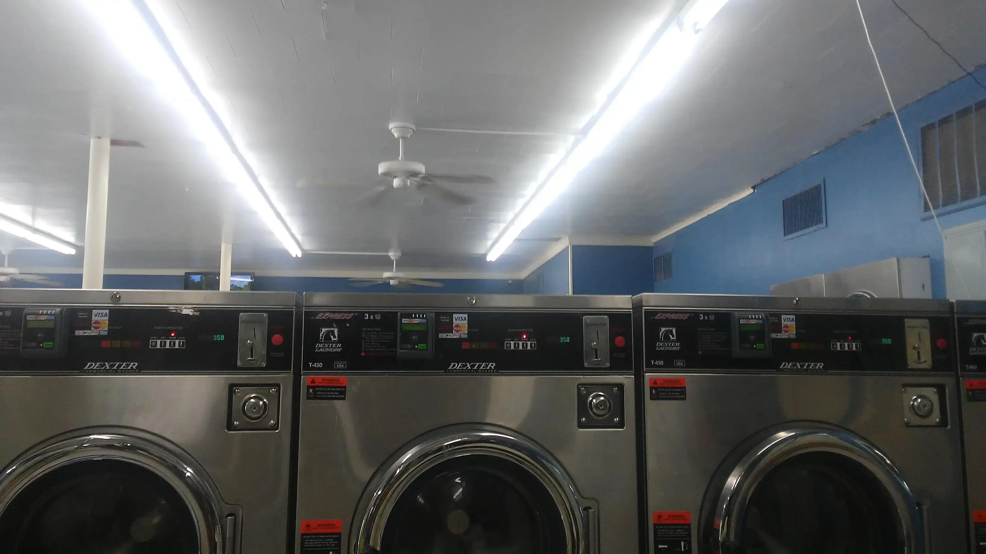 Laundry World - Lake St - Image 7
