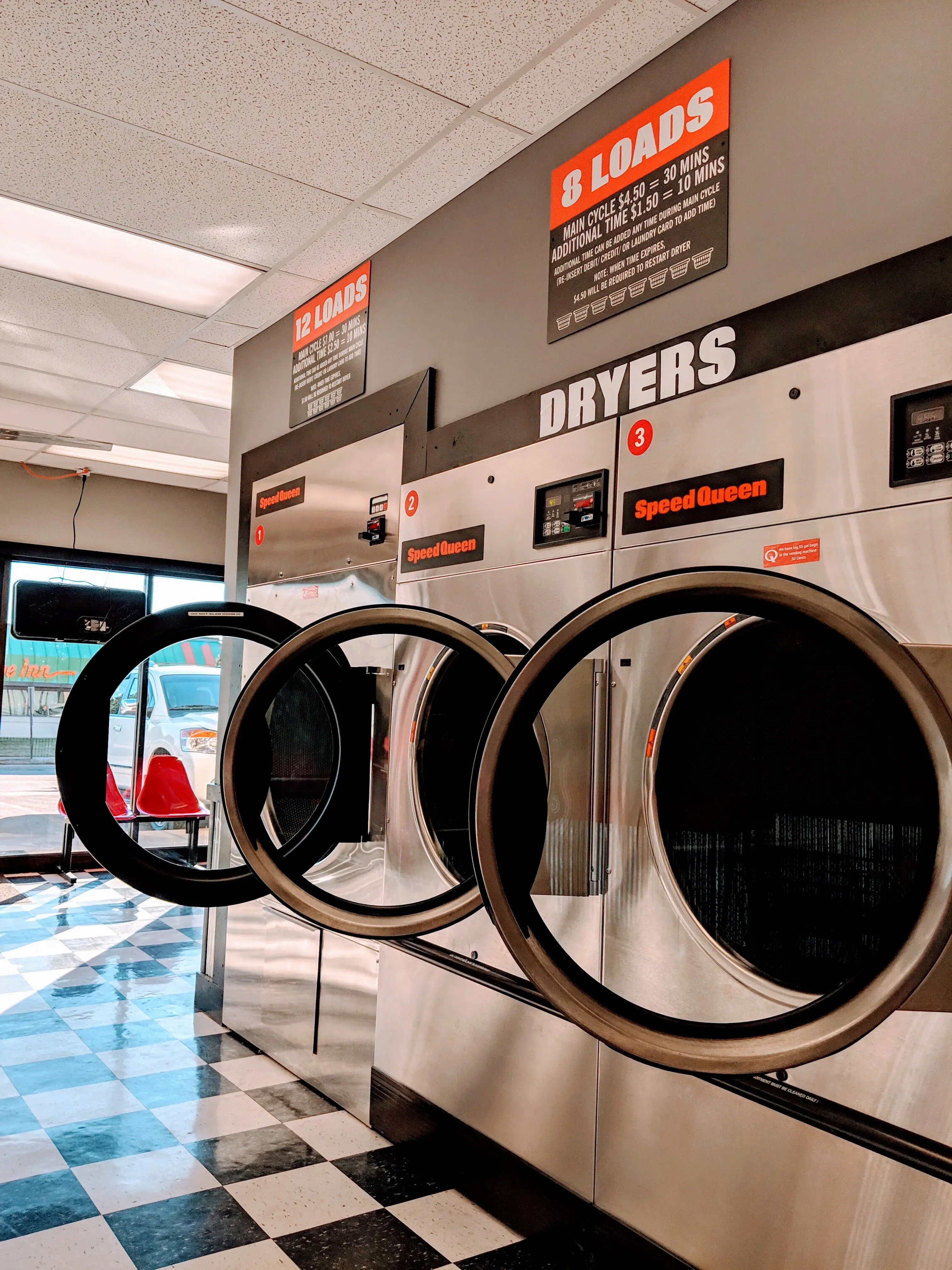 Laundry World Bellevue - Image 4