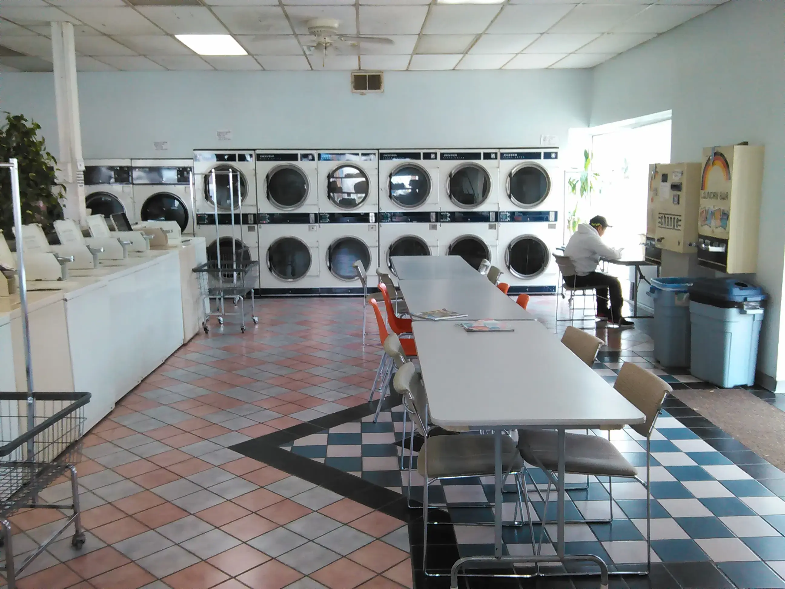 Laundry World thumbnail 18