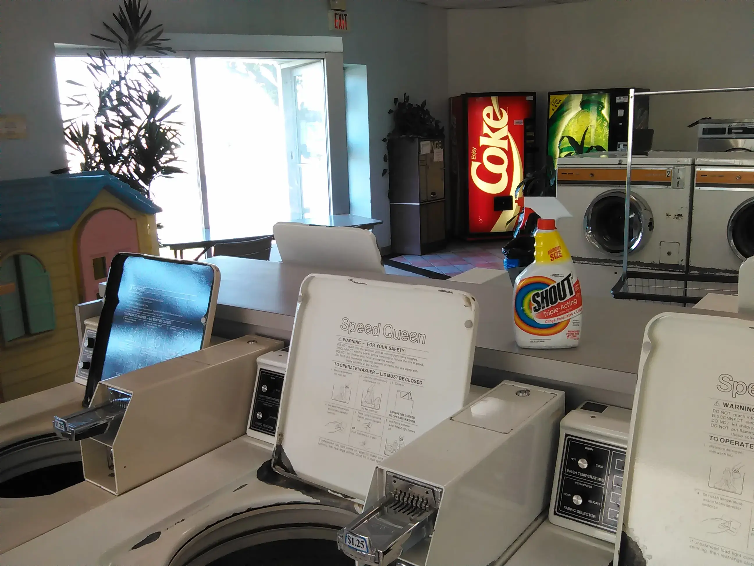 Laundry World - Image 6