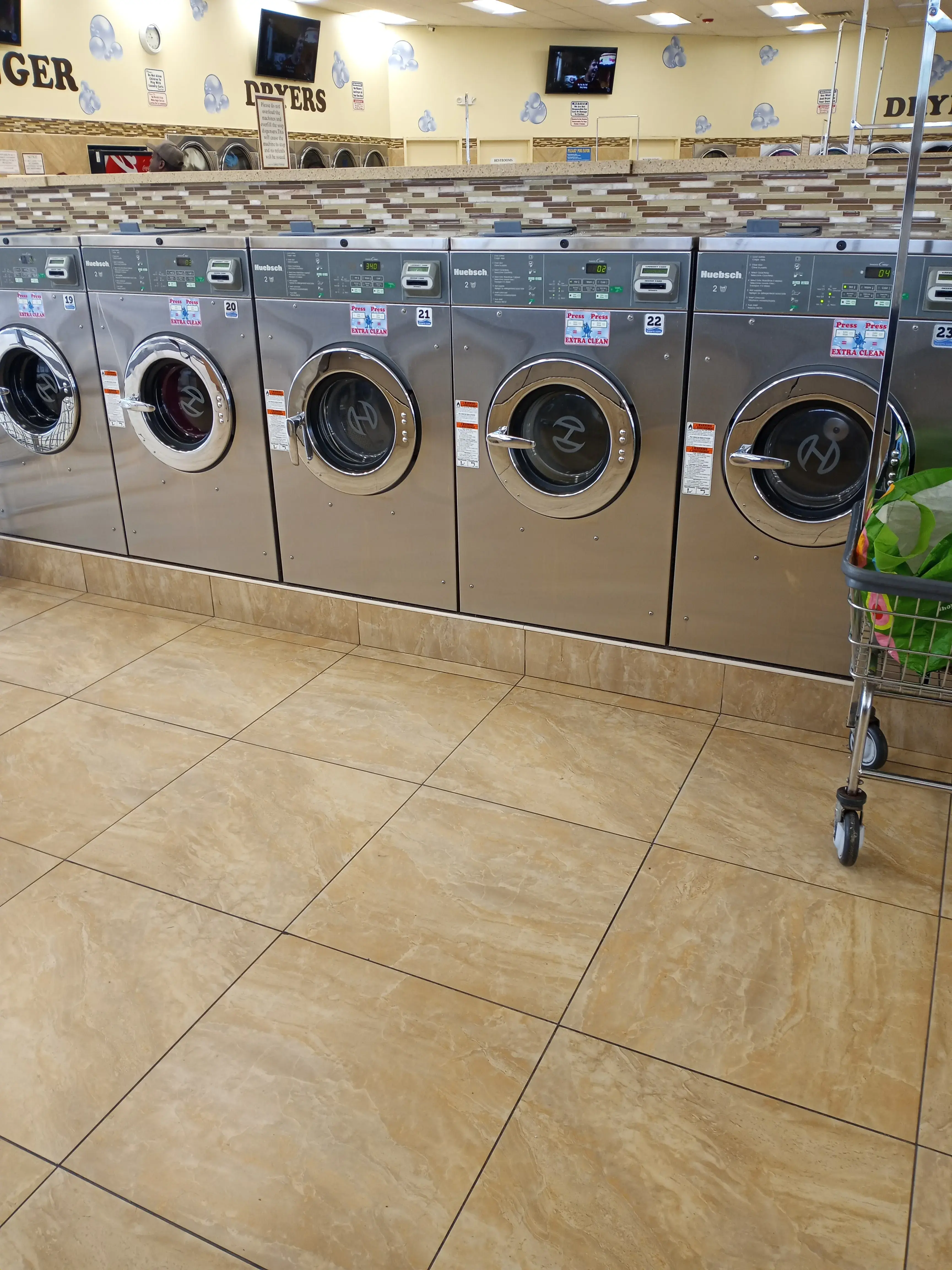 Laundry world thumbnail 1