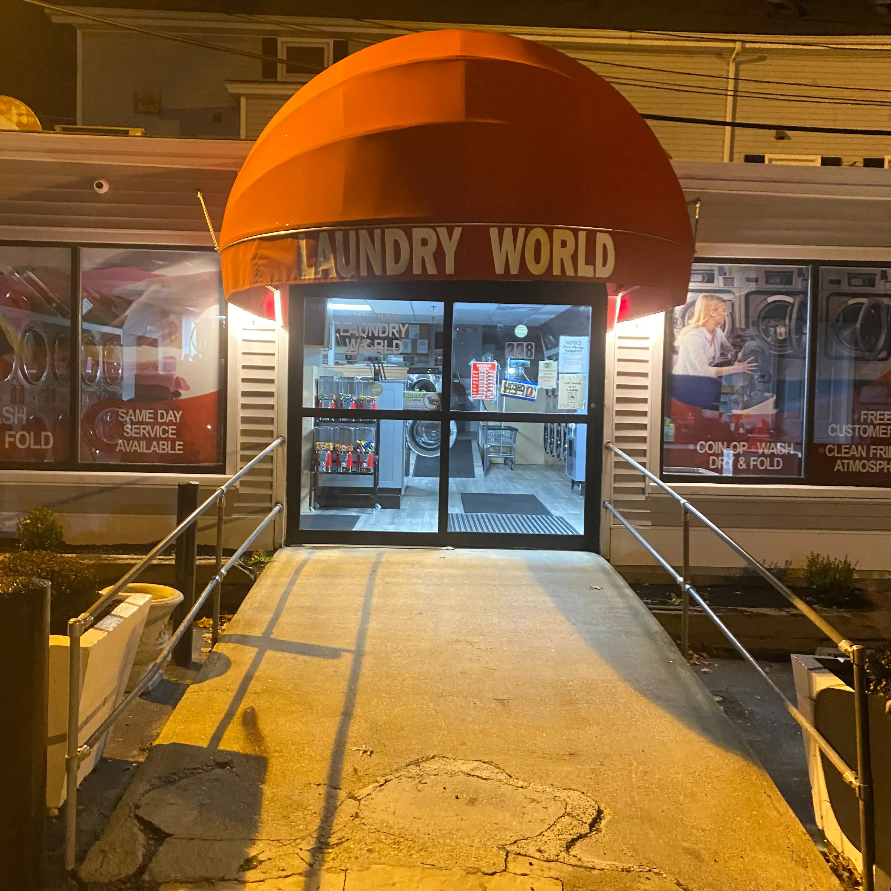Laundry World Cleaners thumbnail 3