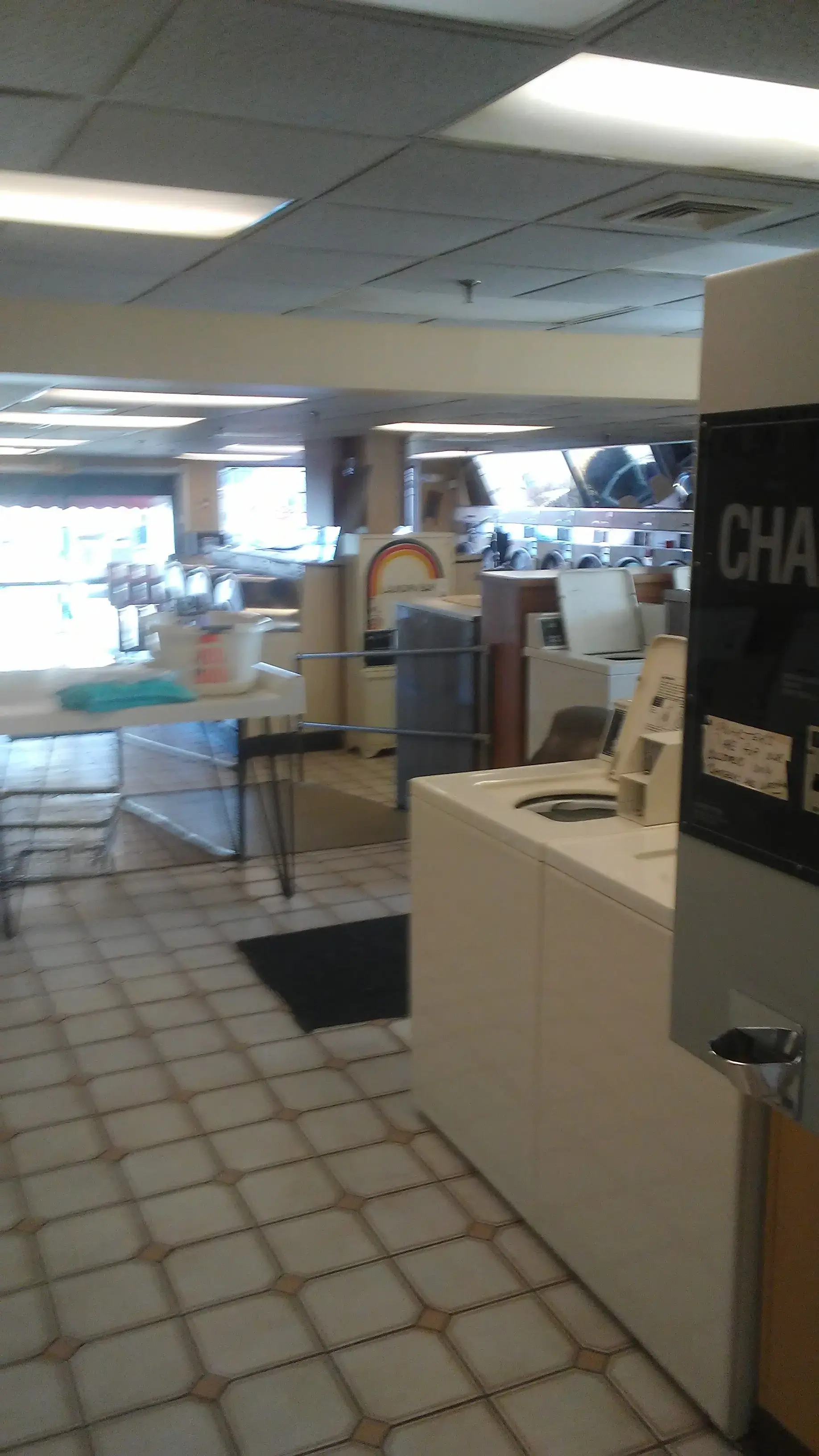 Laundry World Cleaners thumbnail 16