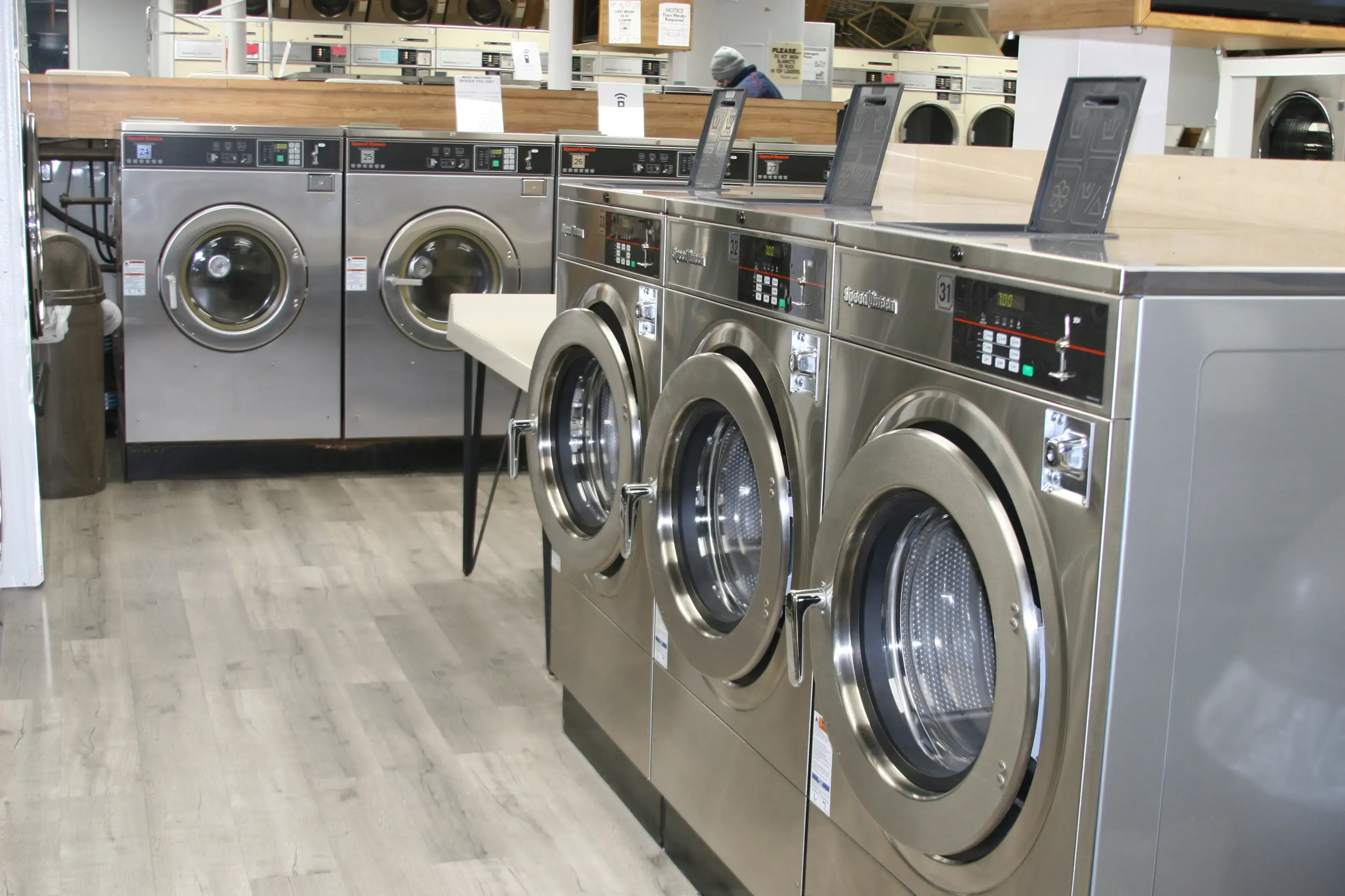 Laundry World Cleaners thumbnail 2