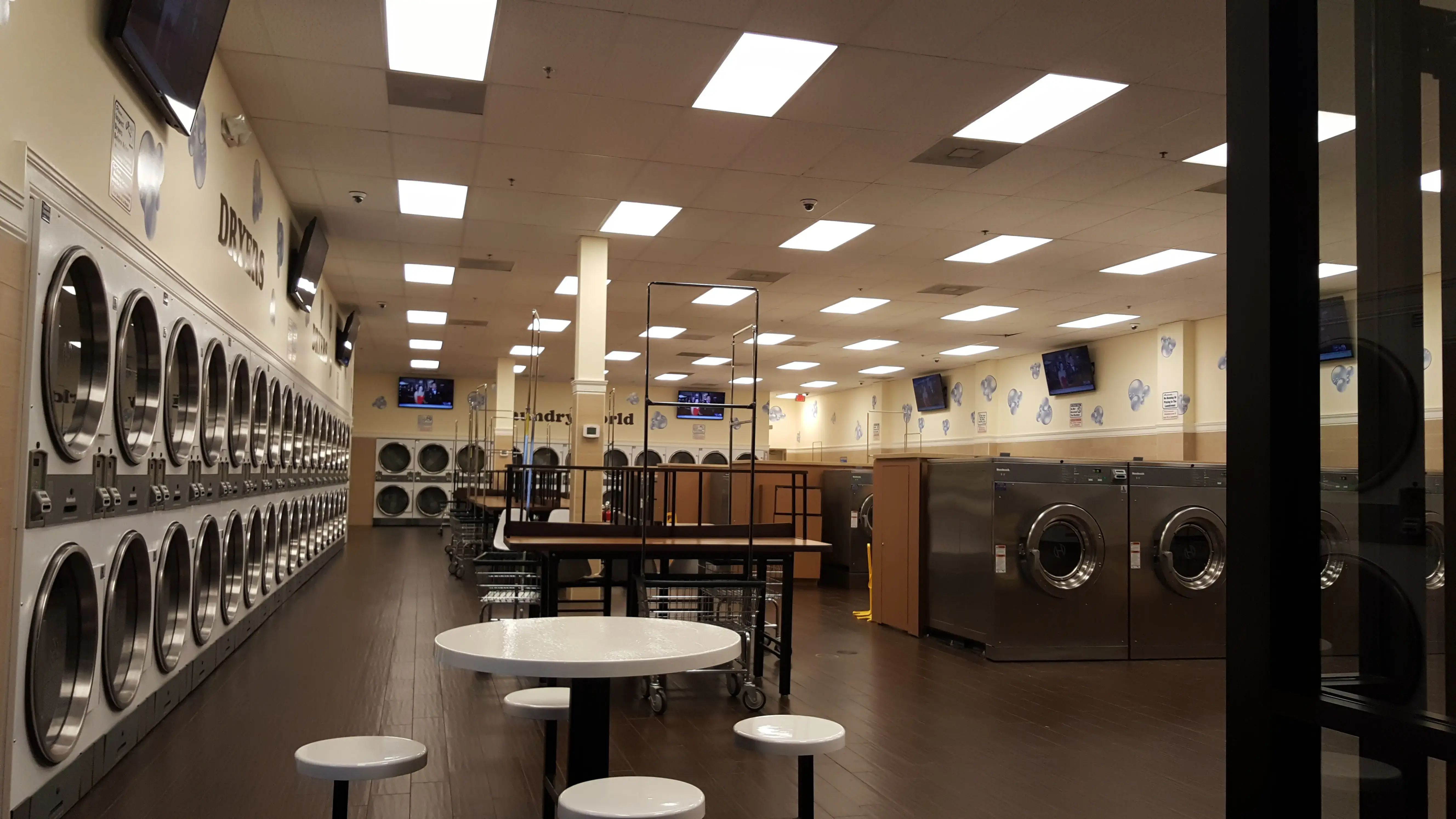 Laundry World - Image 15
