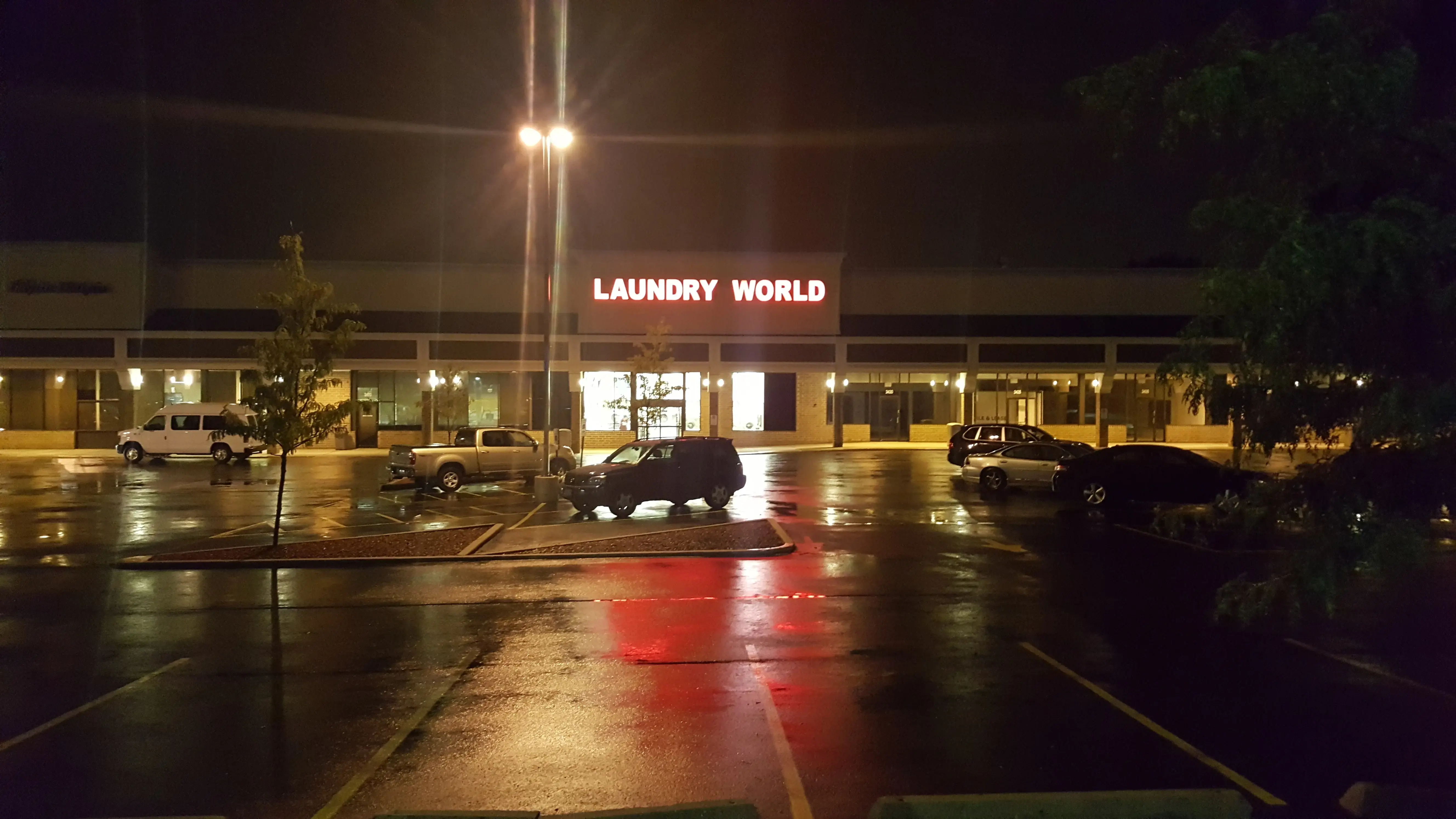 Laundry World thumbnail 4