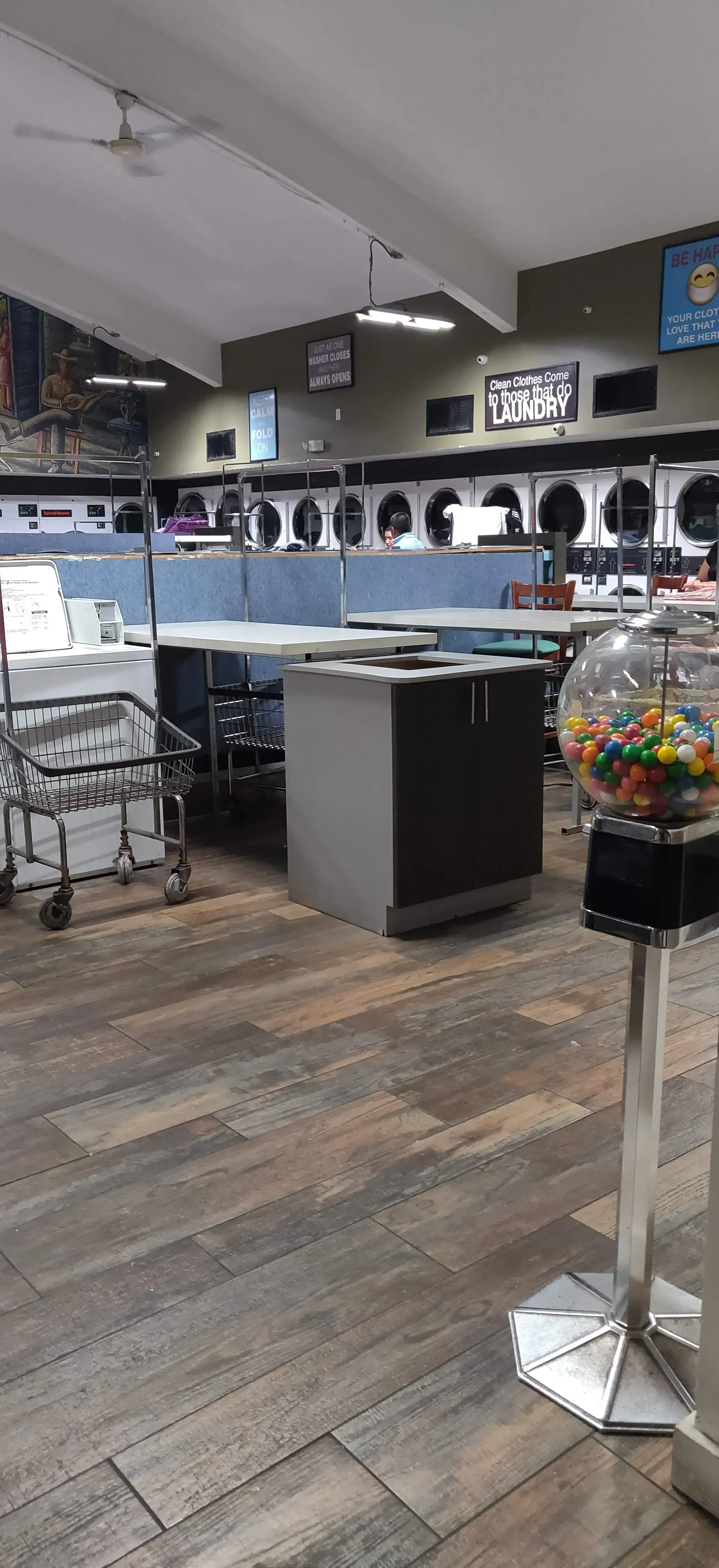 Laundry World thumbnail 16