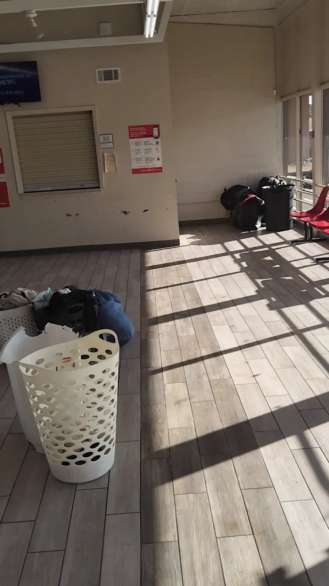 Laundry World - Image 2