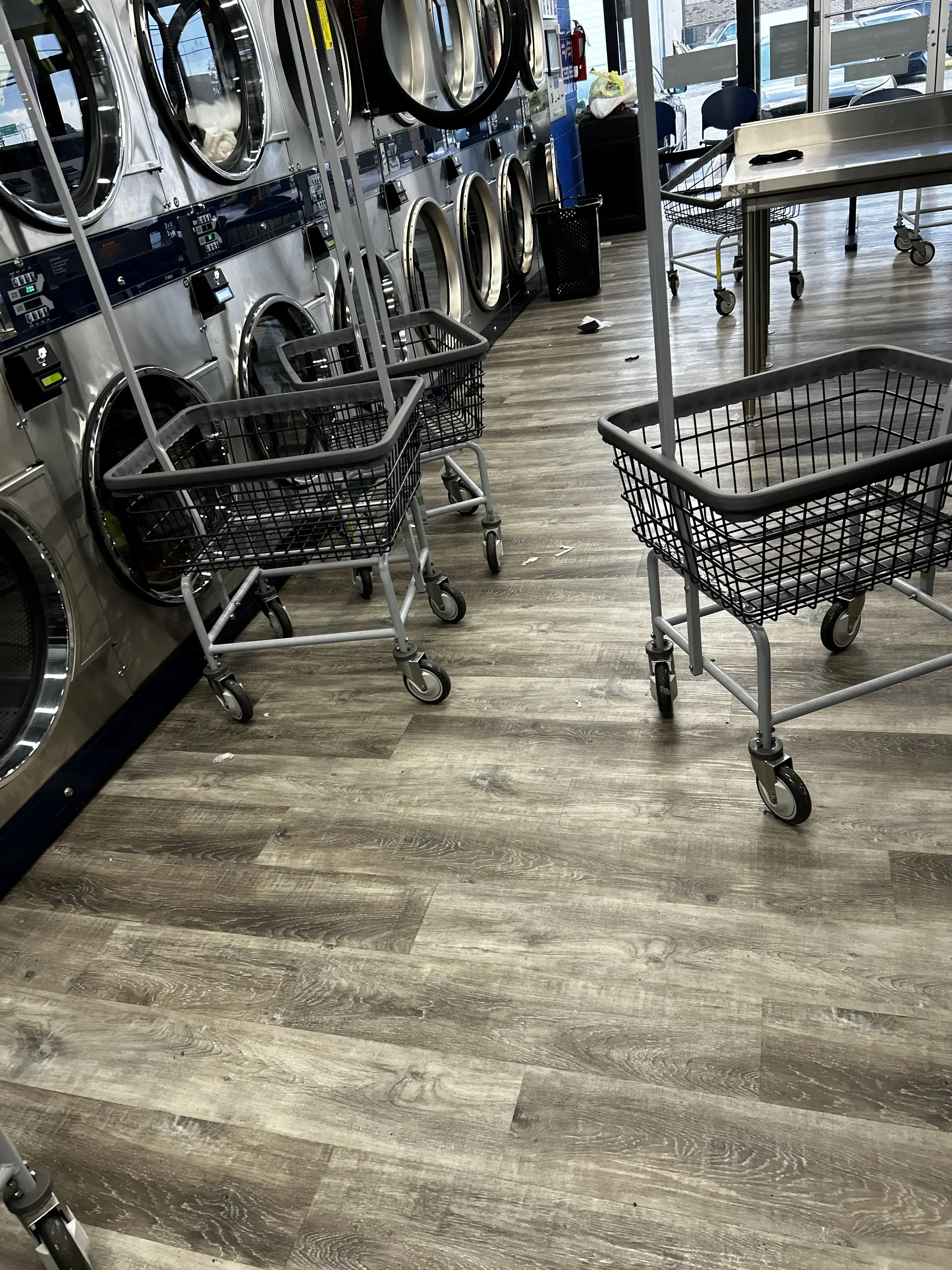 Laundry World Laundromats- Wabash - Image 7