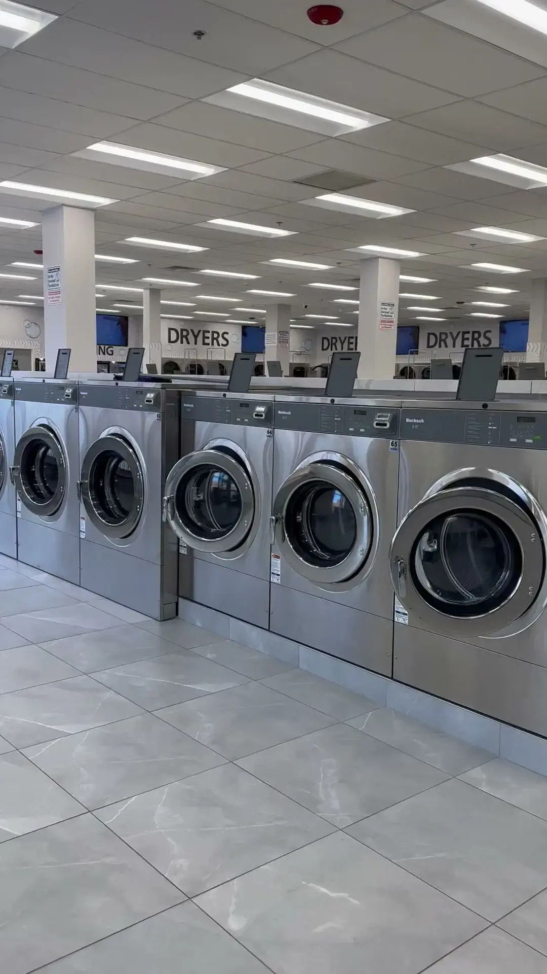 Laundry World - Image 12