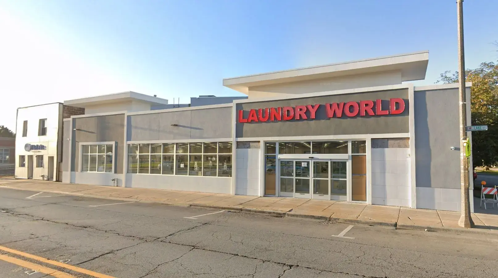 Laundry World thumbnail 4