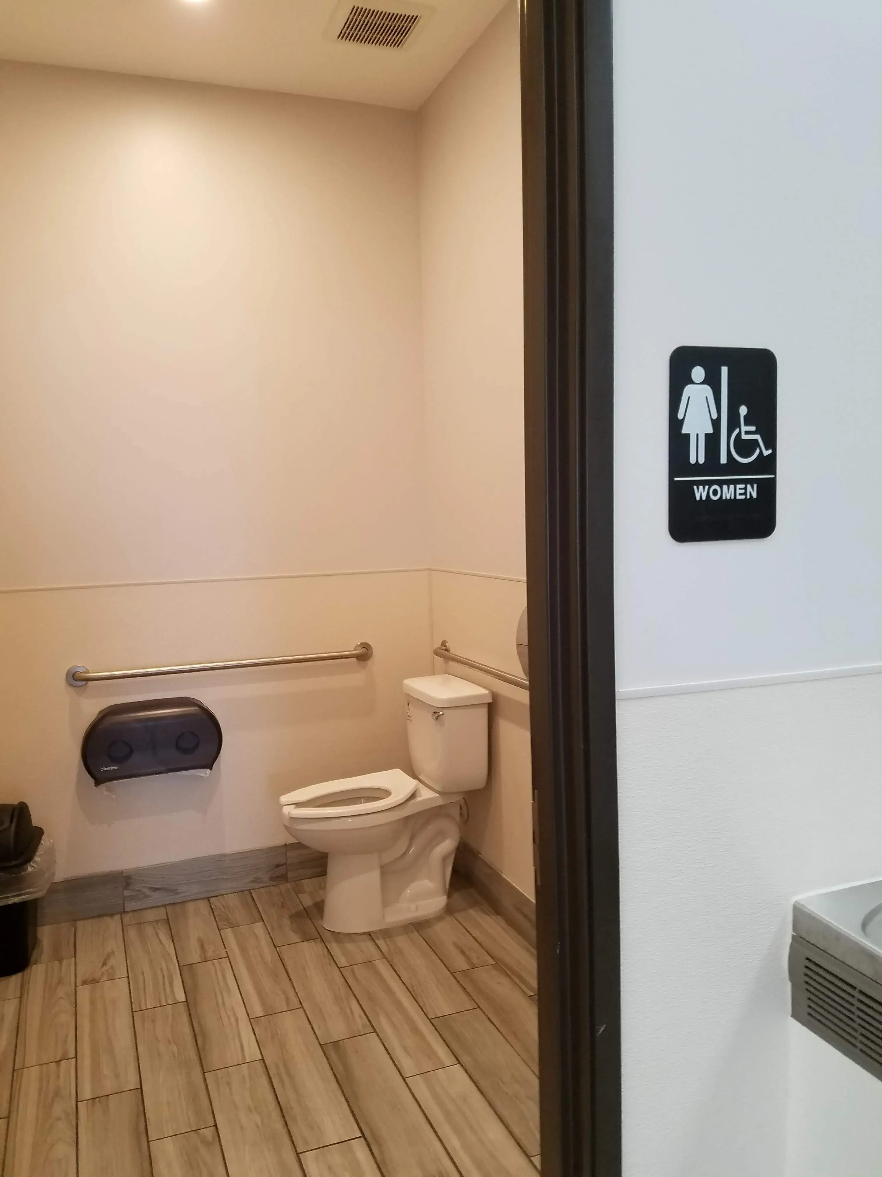 Laundry World - Image 17