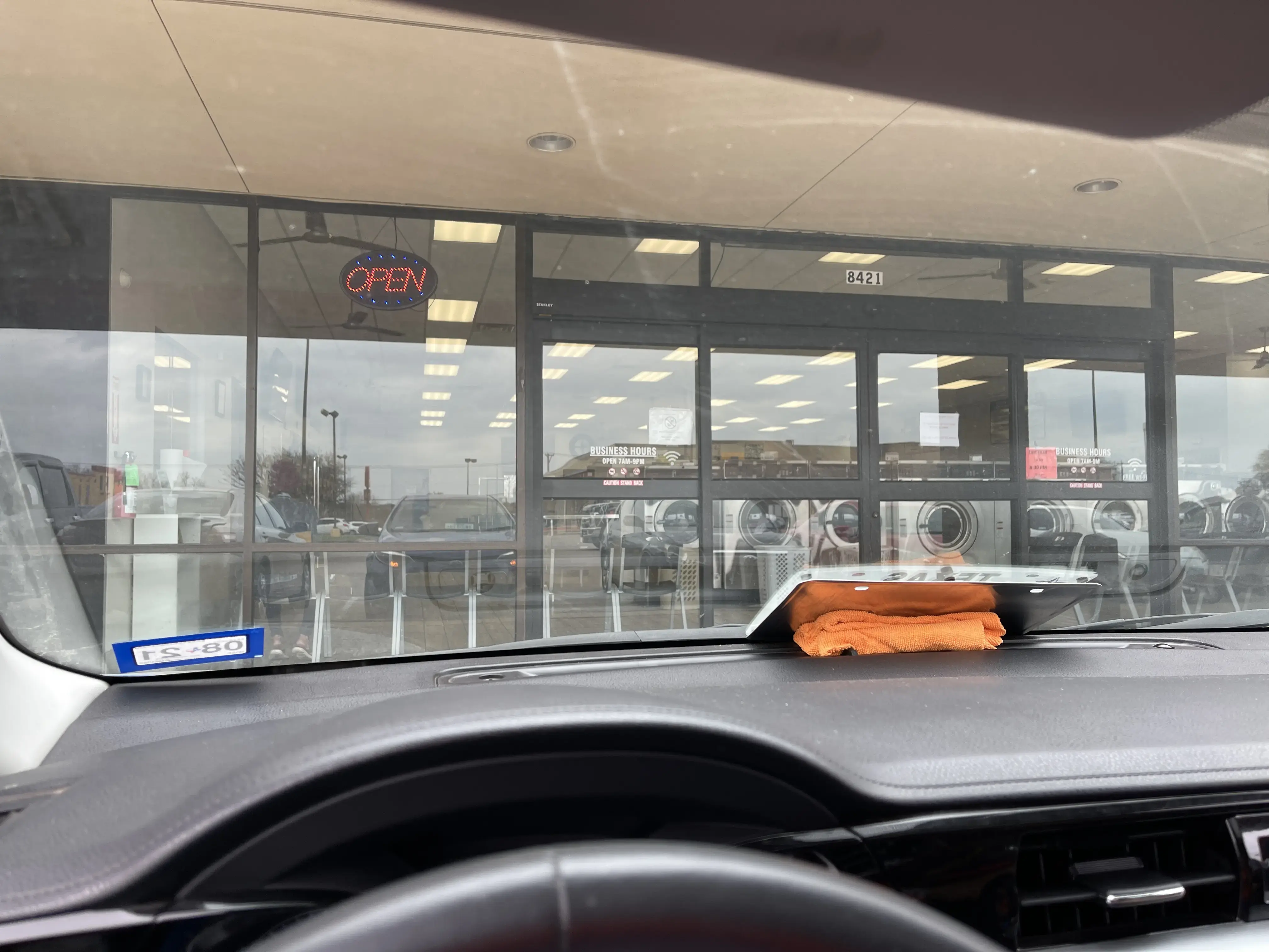 Laundry World - Image 7