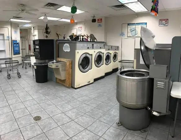 Laundry World - Image 9