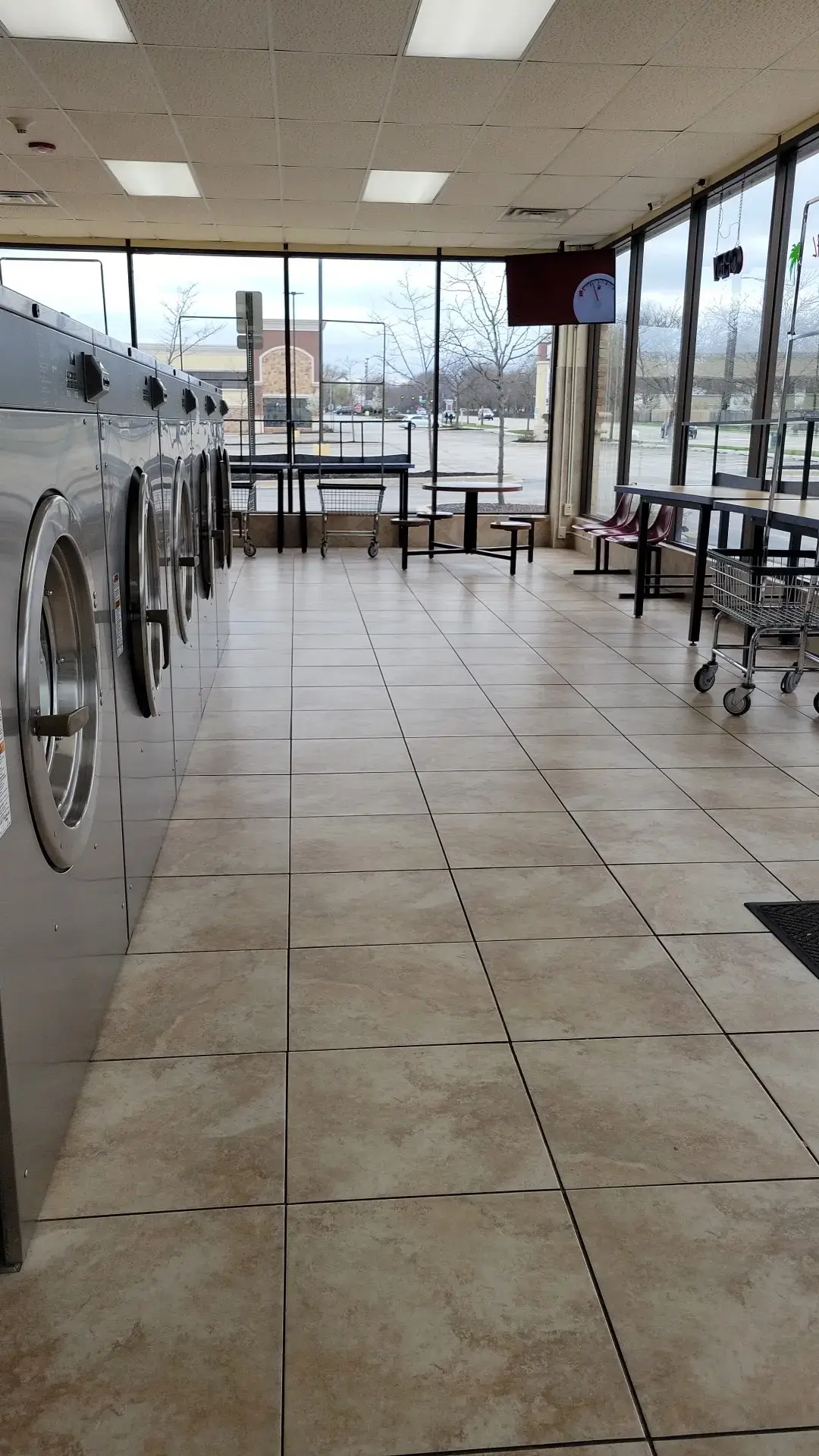 Laundry World - Image 4