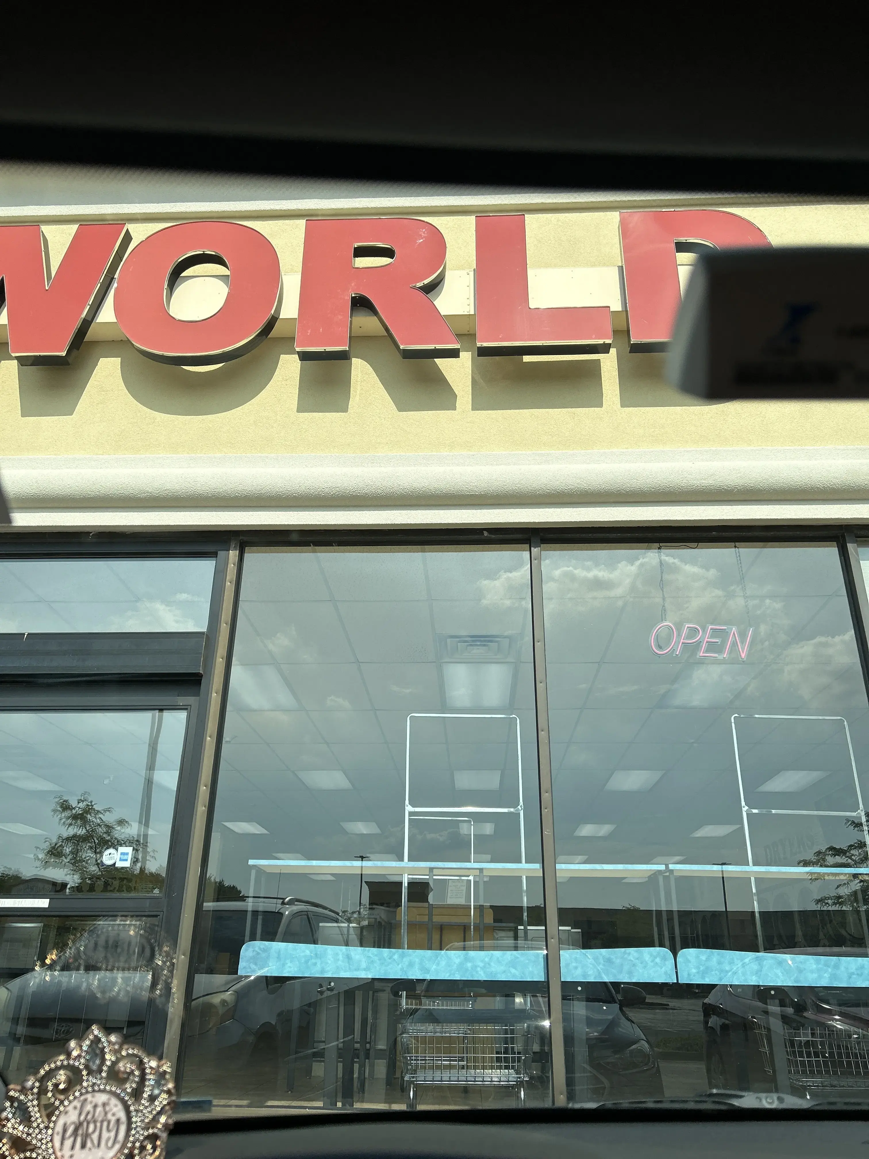 Laundry World thumbnail 8