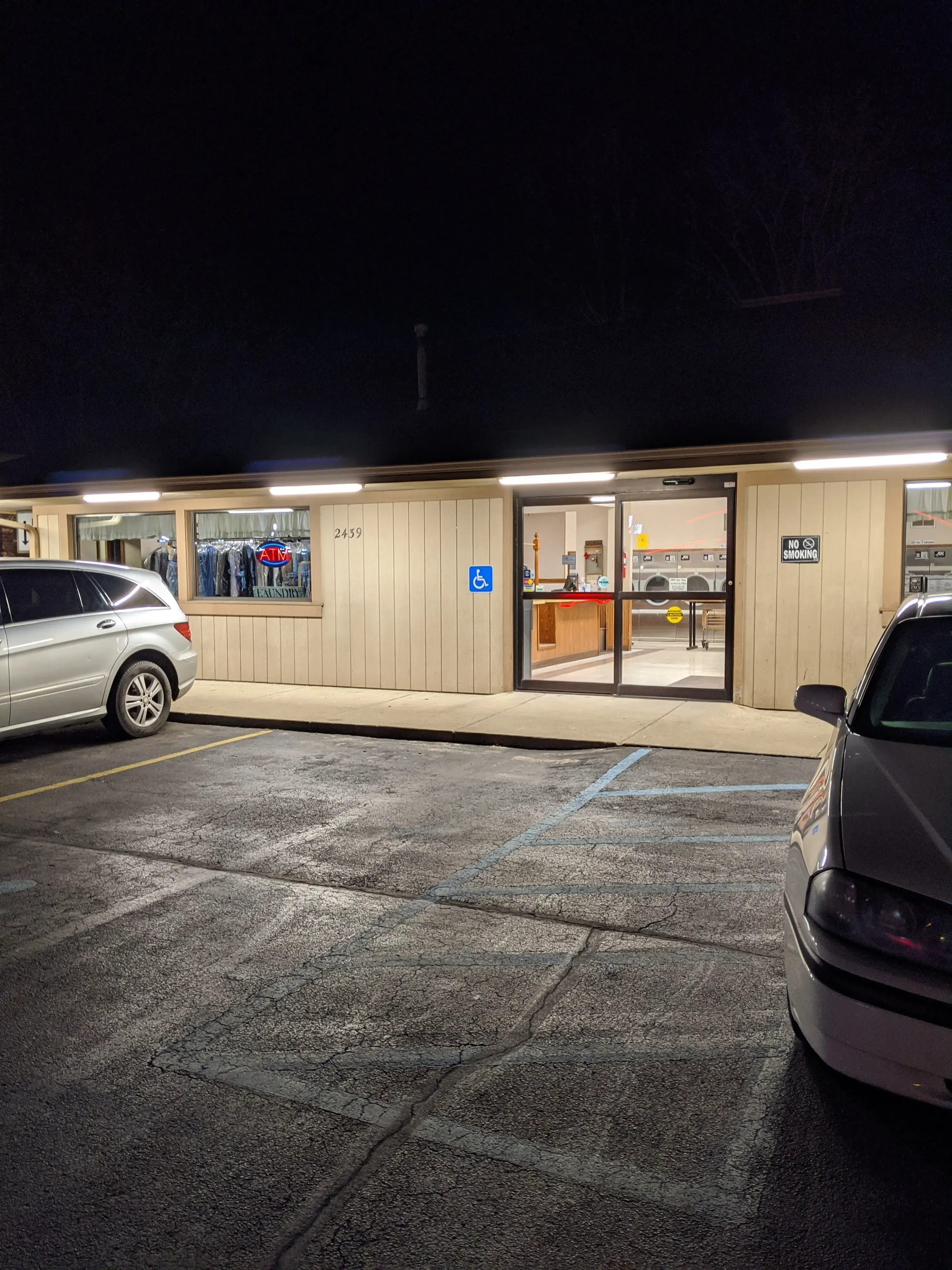 Laundry Xpress - West Jefferson Boulevard, Fort Wayne thumbnail 7