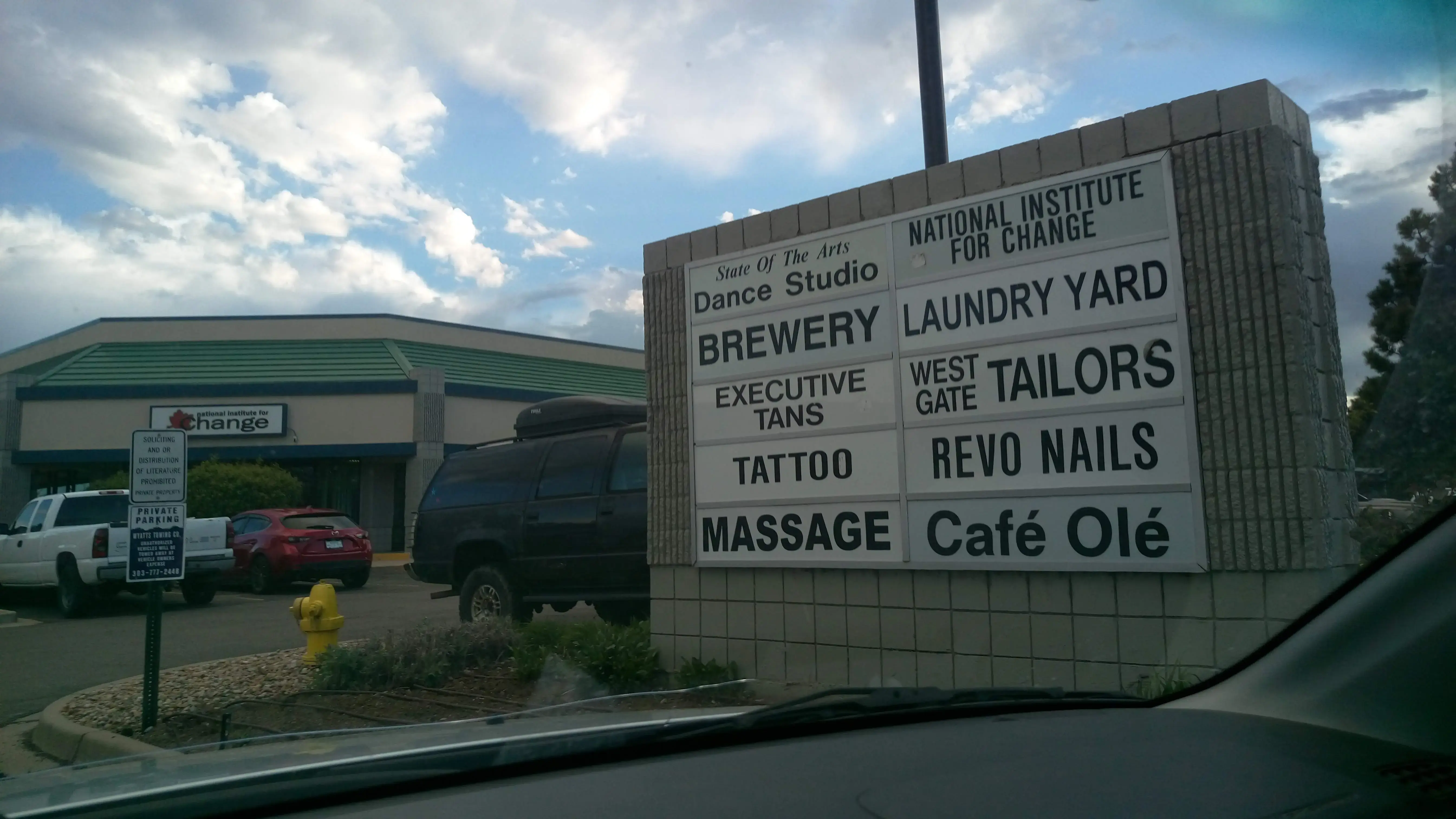 Laundry Yard thumbnail 14