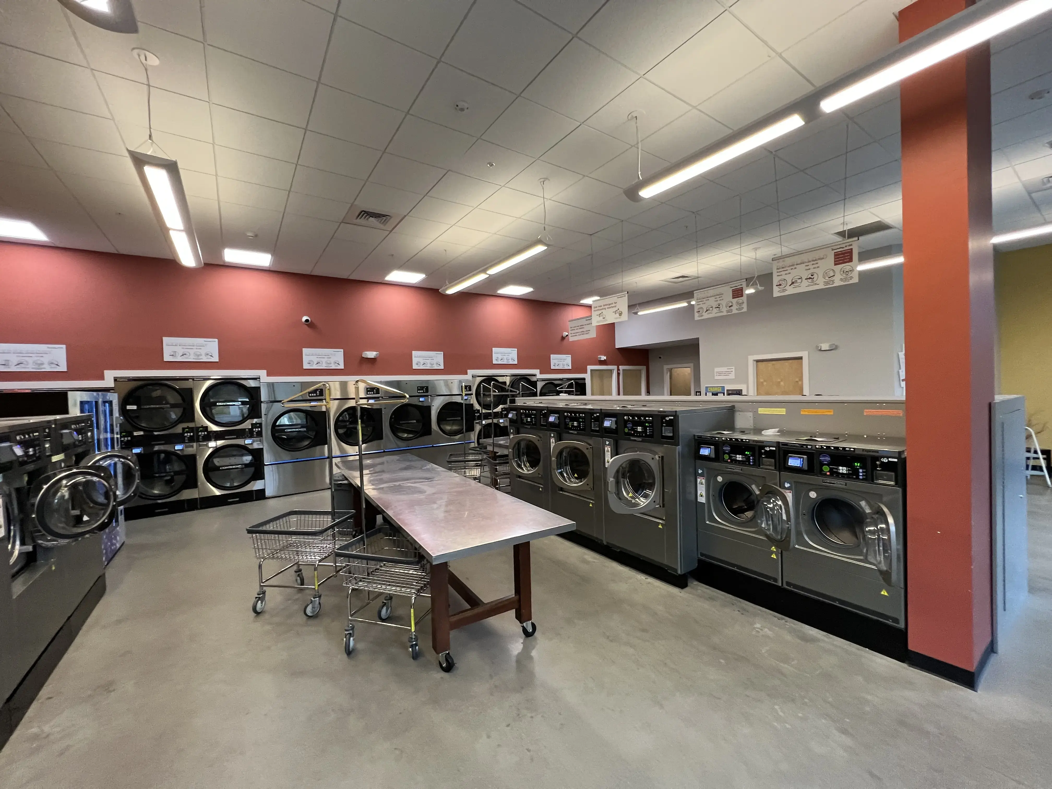 Laundry@195 - Image 18