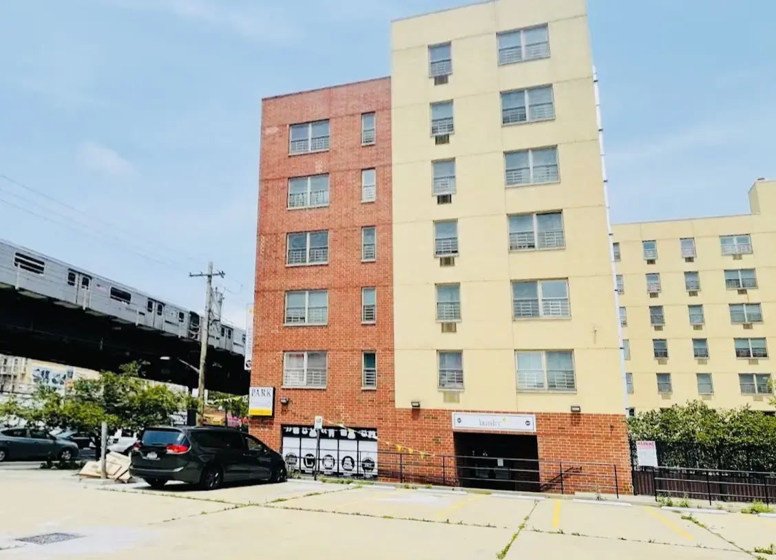 Laundrybee - Bronx - Image 2