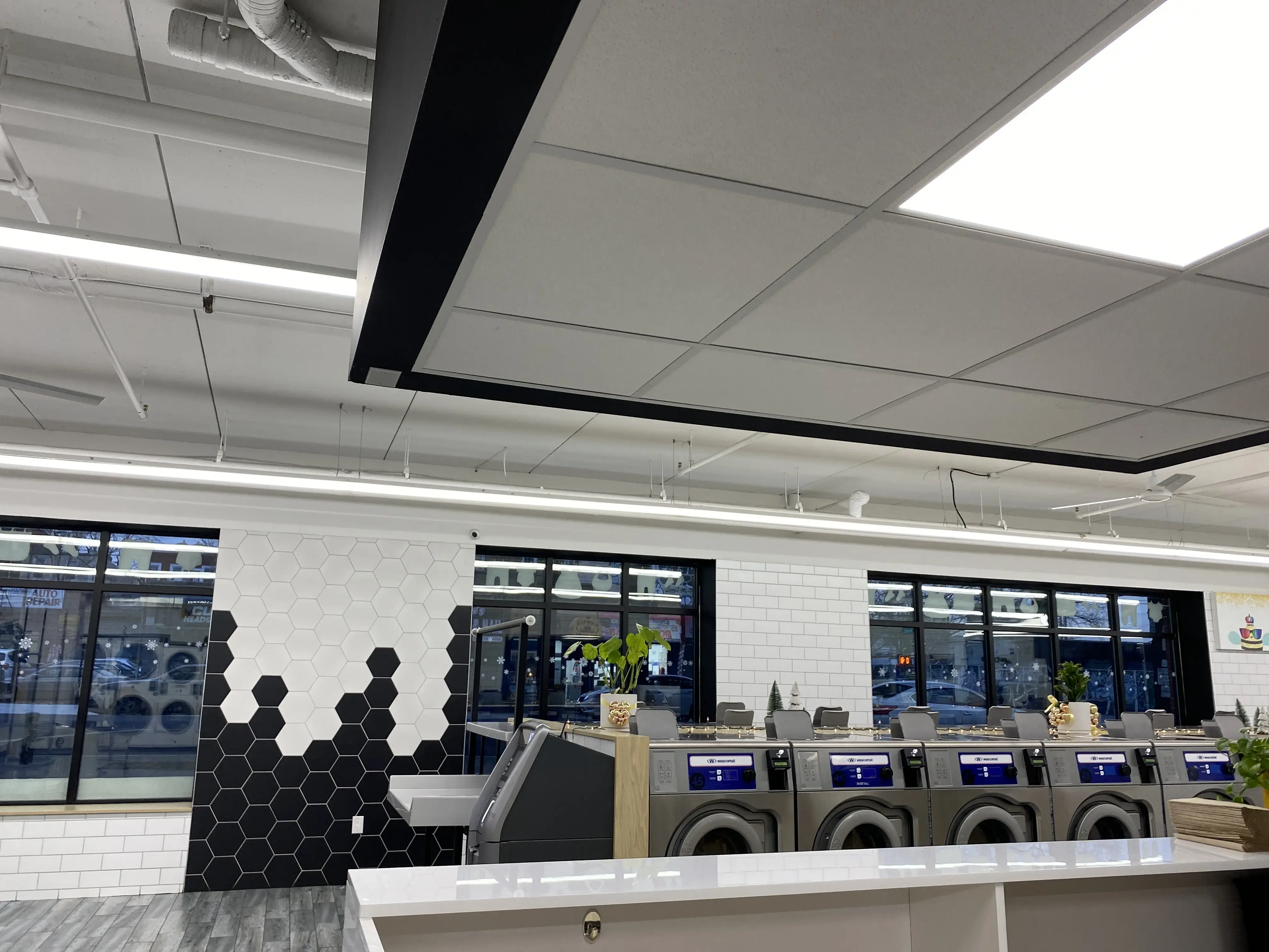 Laundrybee - Bronx thumbnail 20