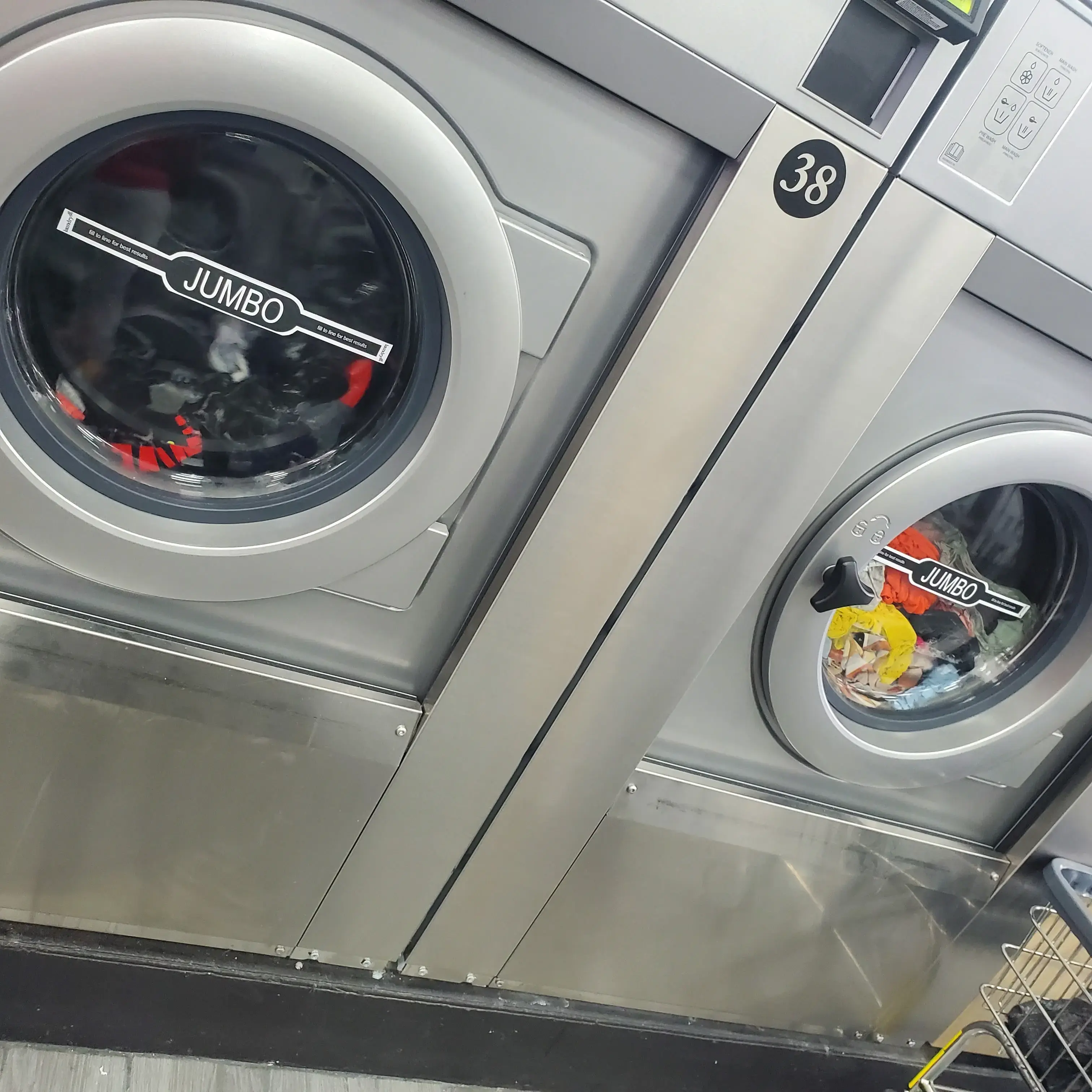 Laundrybee - Far Rockaway thumbnail 10