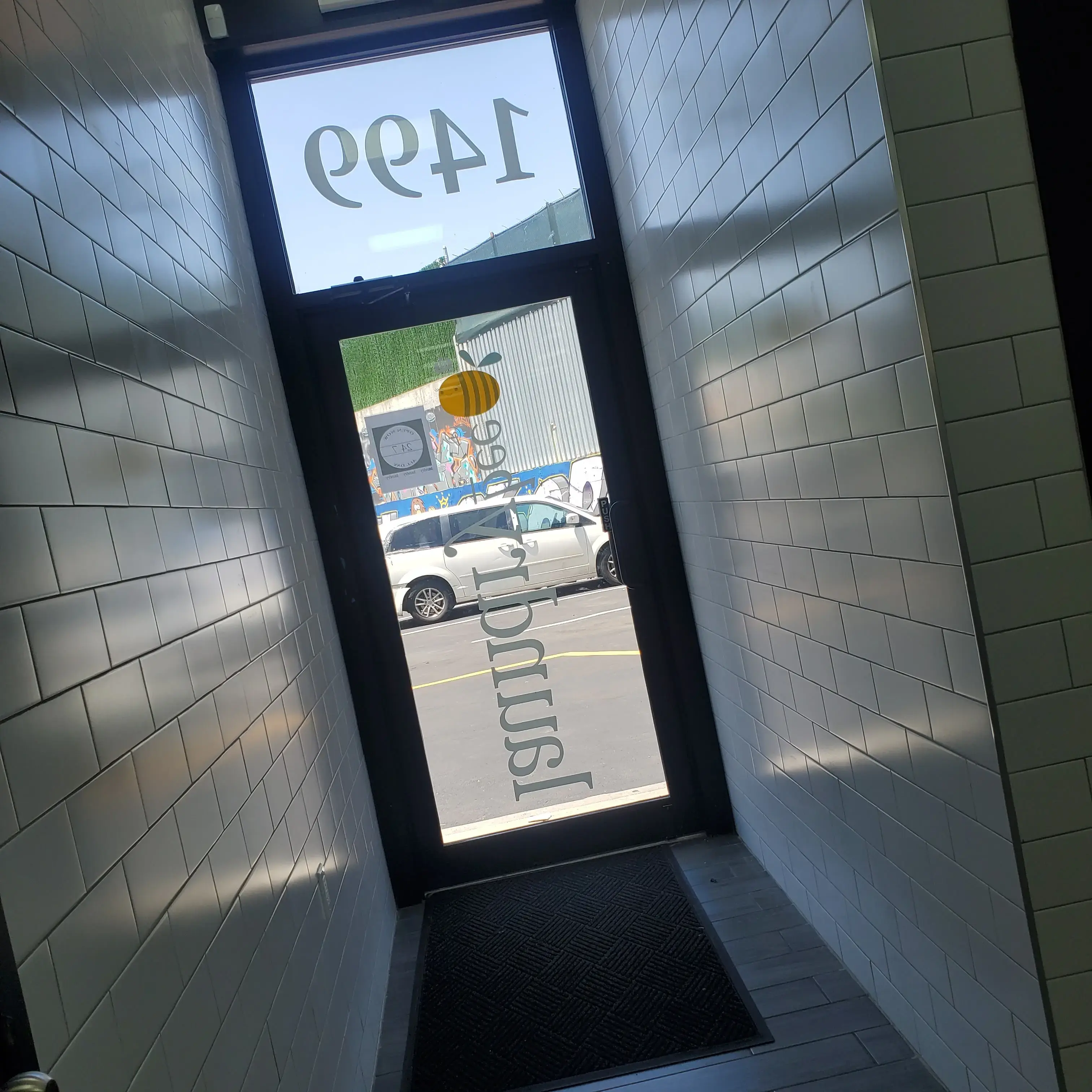 Laundrybee - Far Rockaway - Image 14