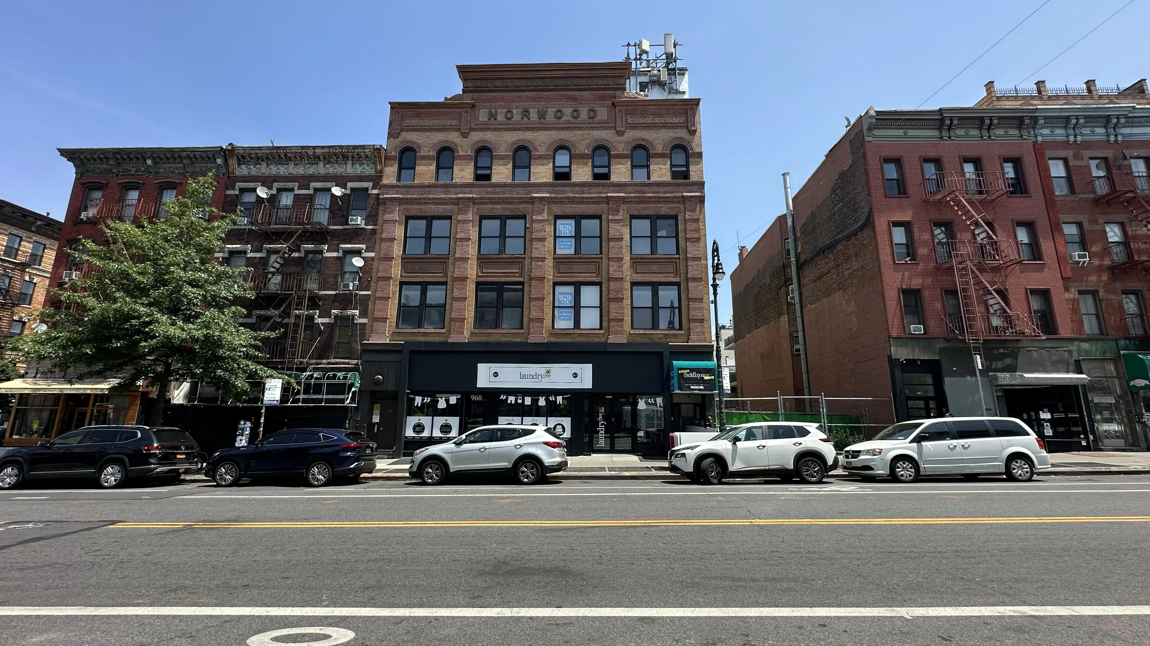 Laundrybee - Greenpoint - Image 17