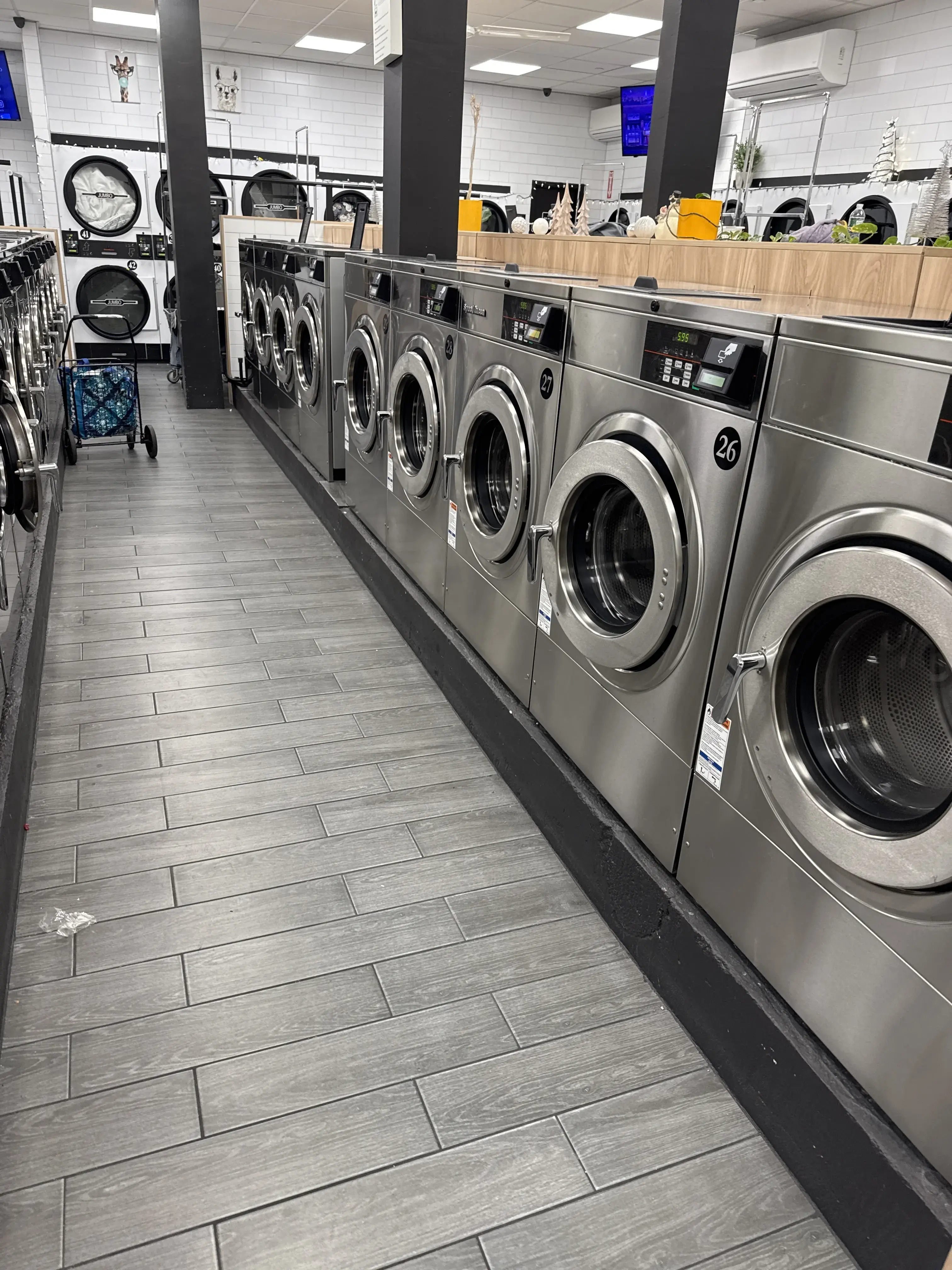 Laundrybee - Jackson Heights location