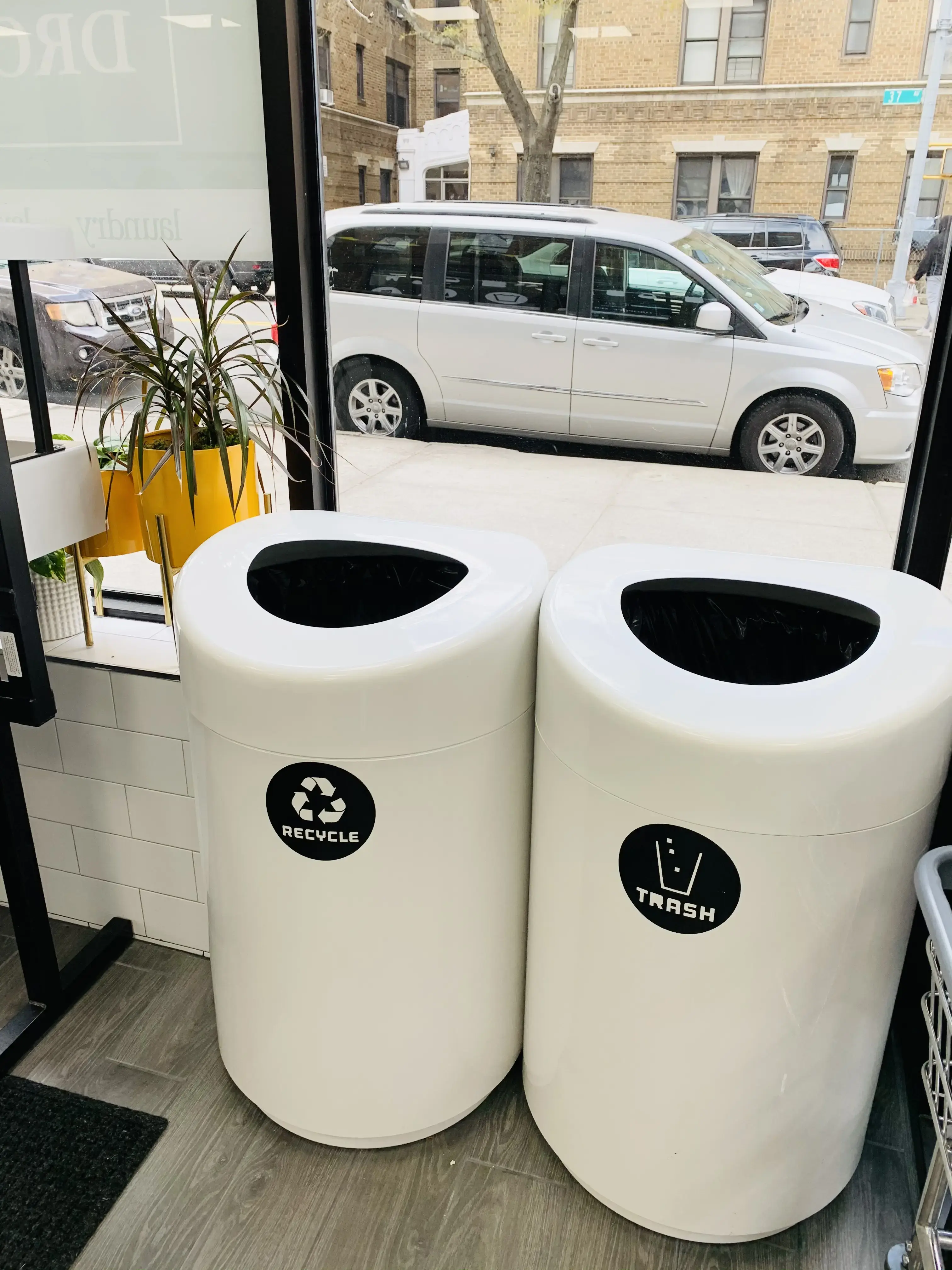 Laundrybee - Jackson Heights thumbnail 18