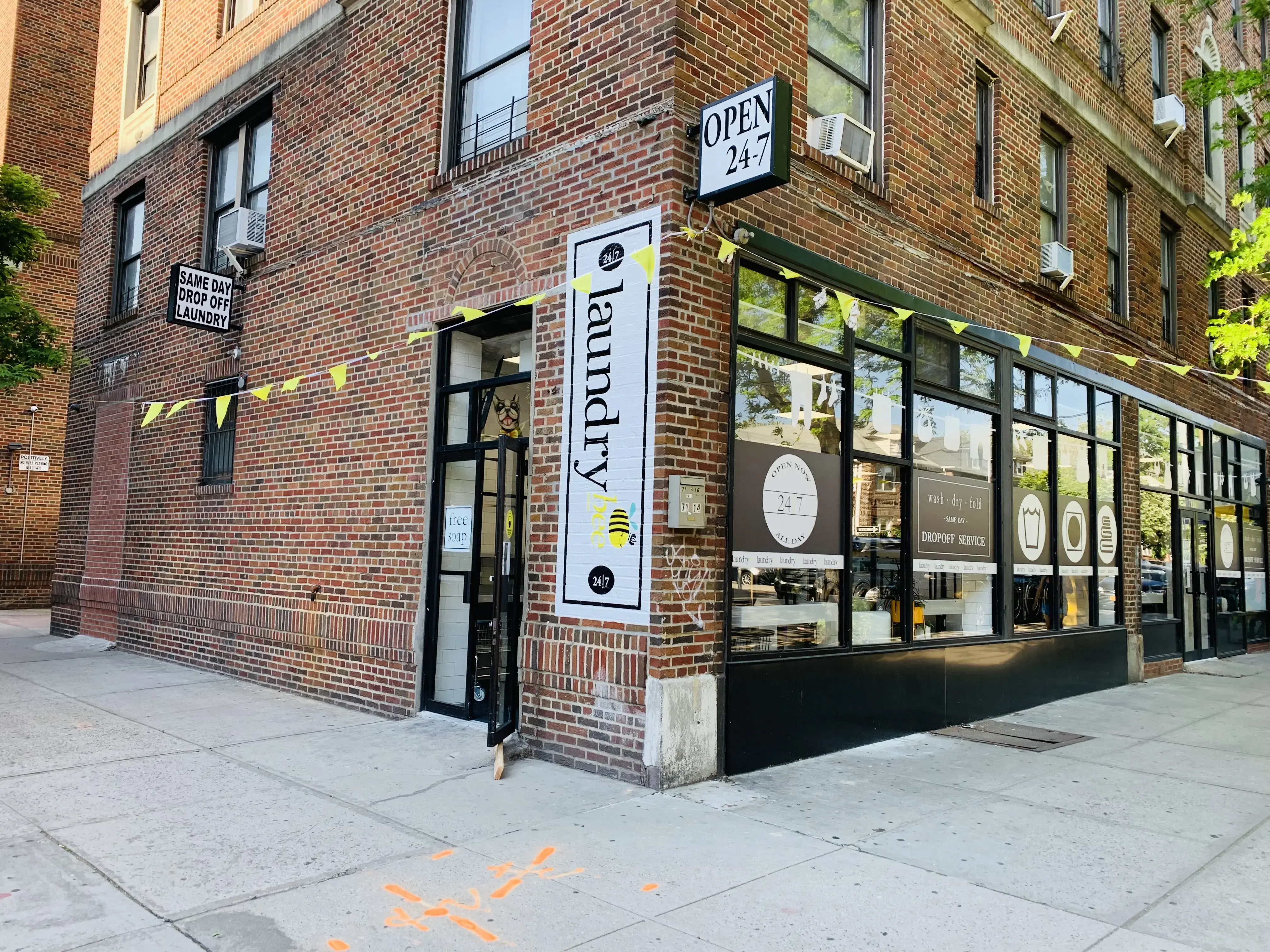 Laundrybee - Jackson Heights thumbnail 3