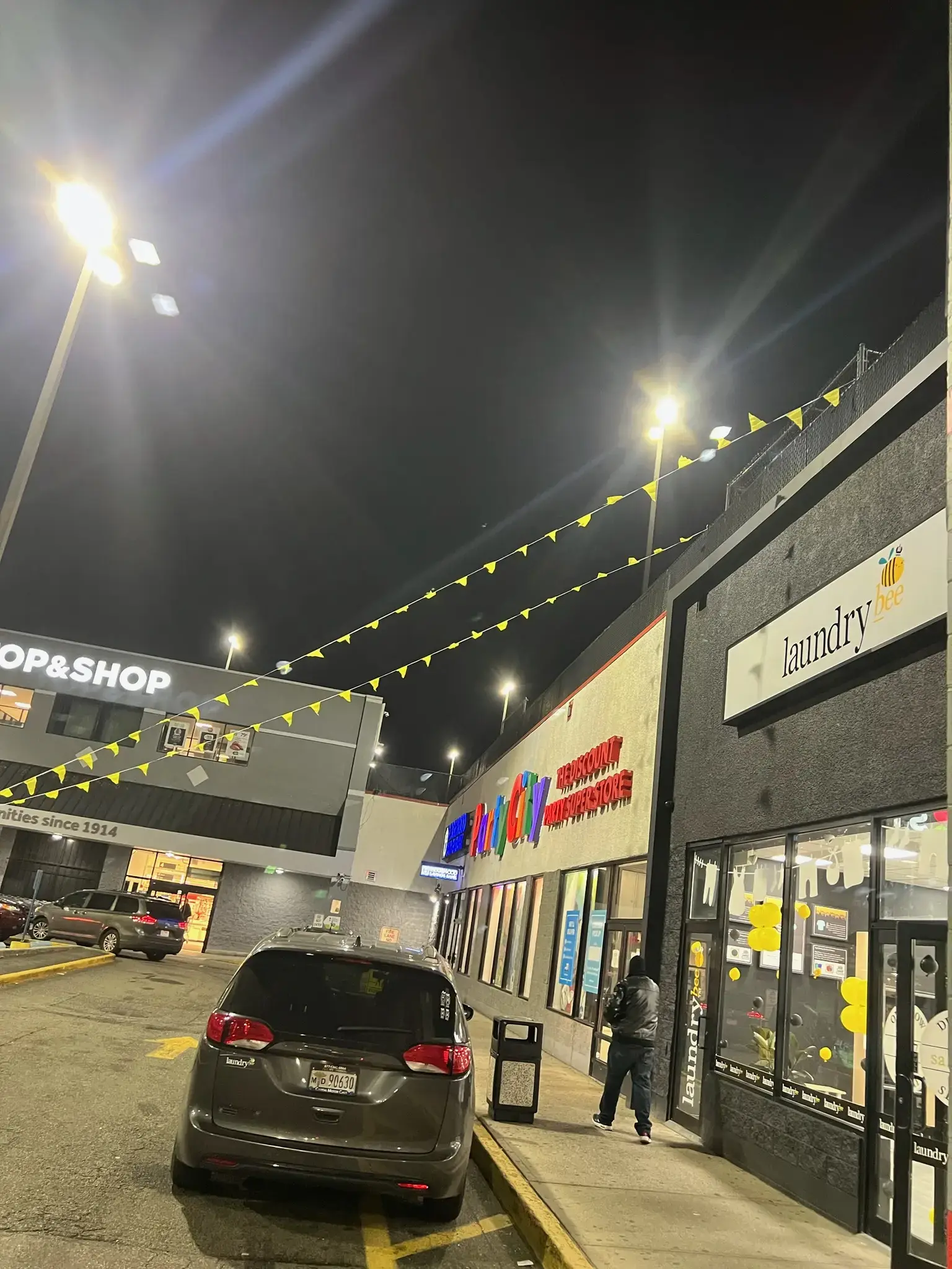 Laundrybee - Maspeth - Image 16