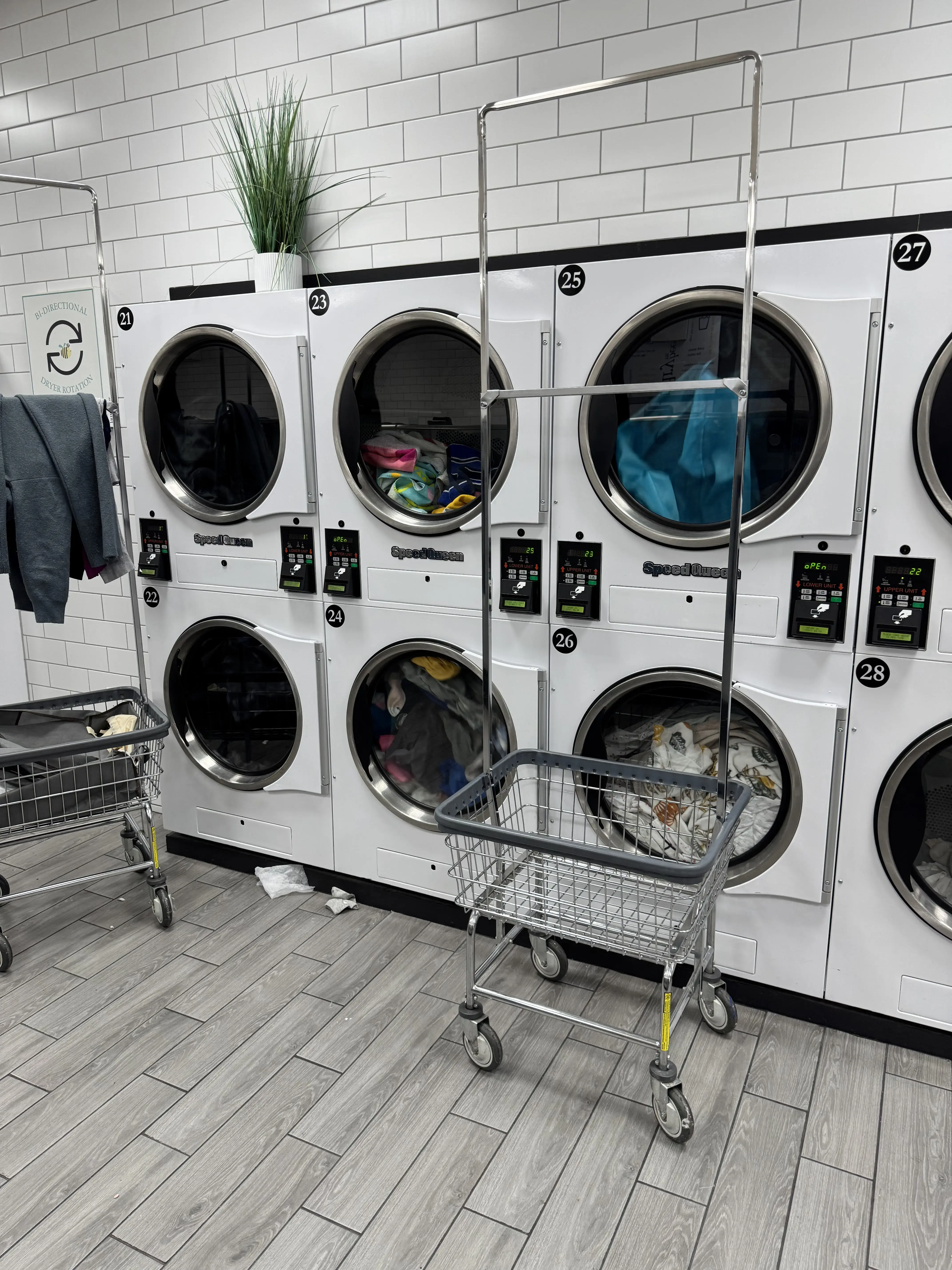 Laundrybee - Maspeth - Image 7