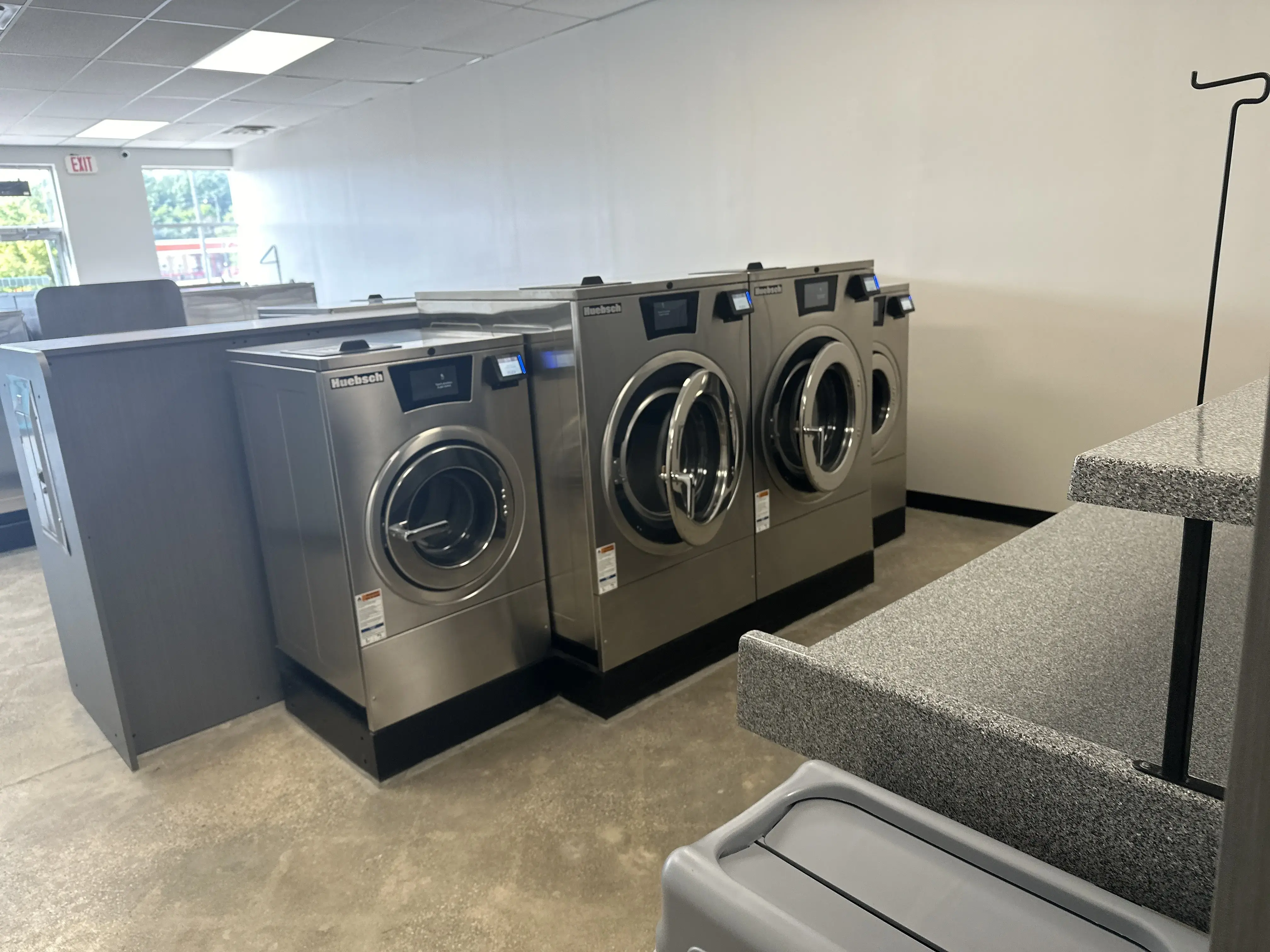 Laundrybird Laundromat thumbnail 20