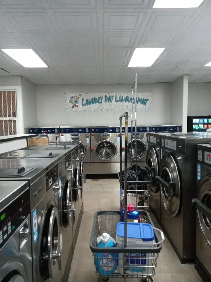 LaundryDay Laundromat/Wash and Fold thumbnail 6