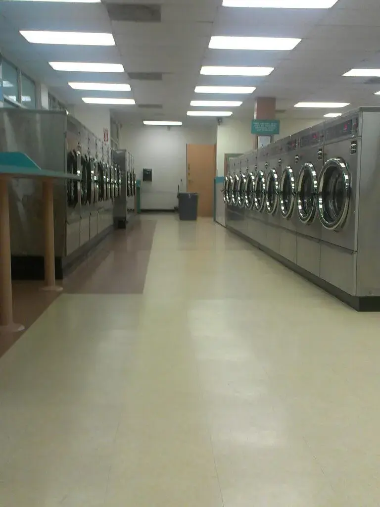 Laundryscape on 38th St - Image 3