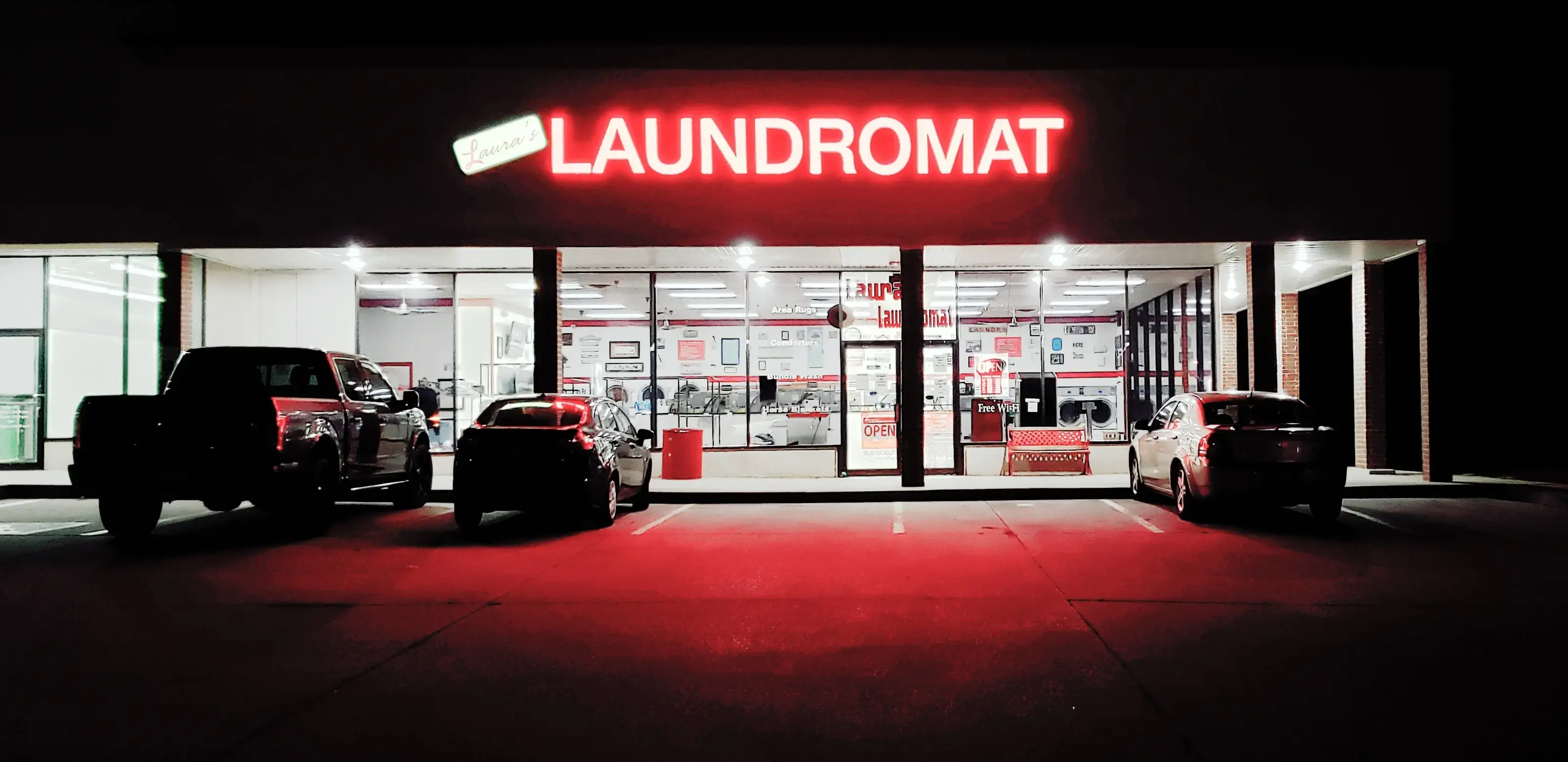 Laura's Laundromat thumbnail 8