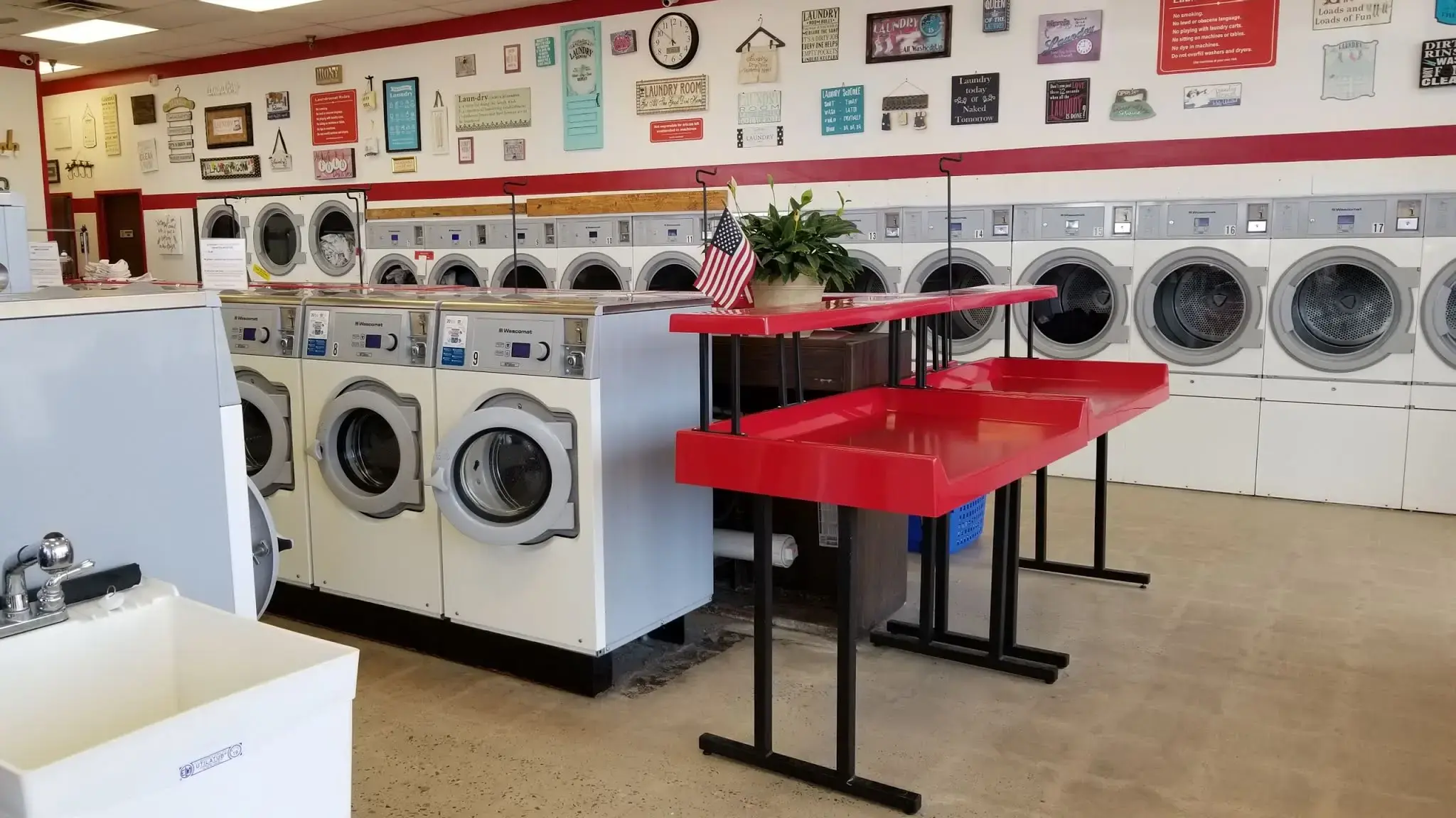 Laura's Laundromat location